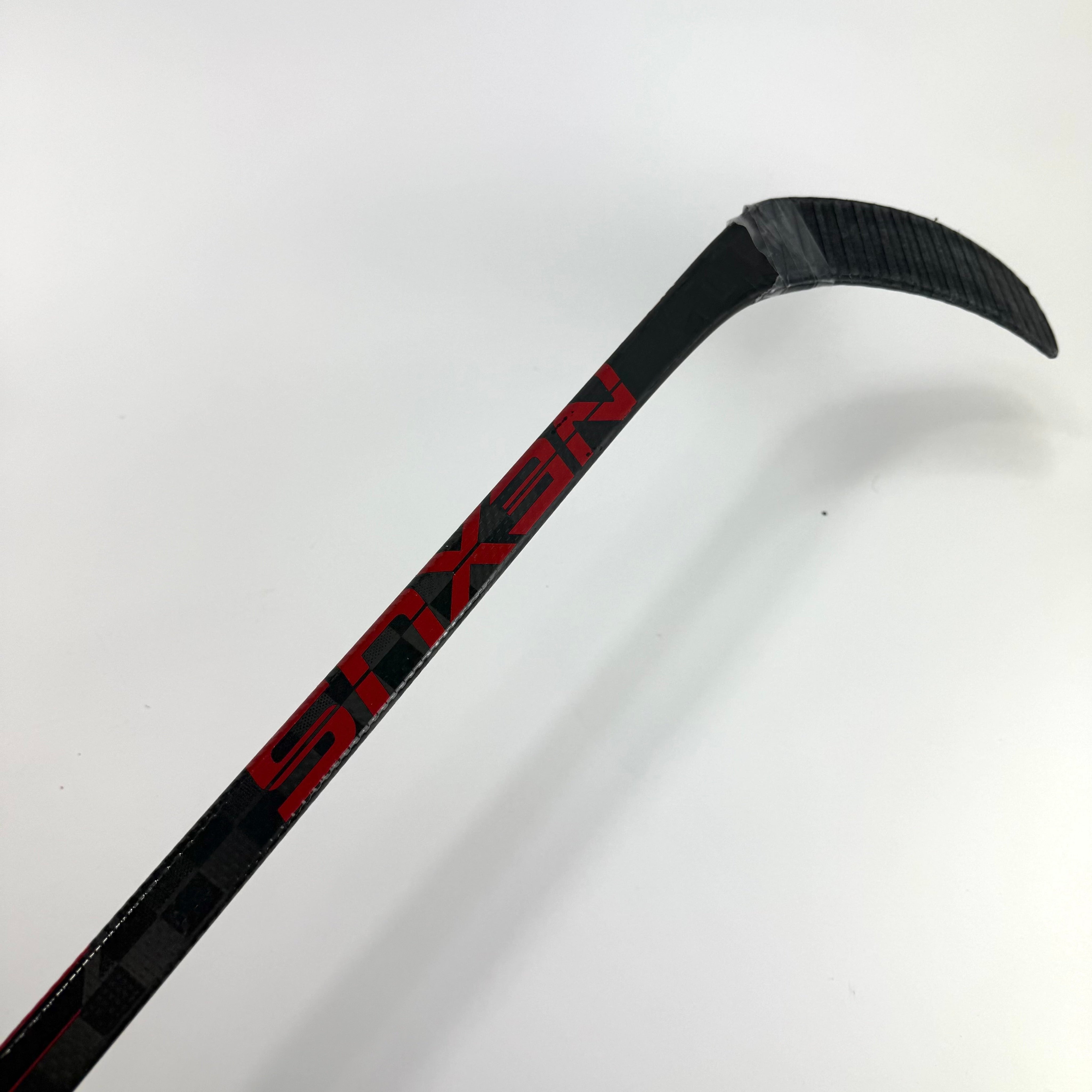 Broken McCabe Bauer Nexus Geo | CH27 - Top Flight Hockey