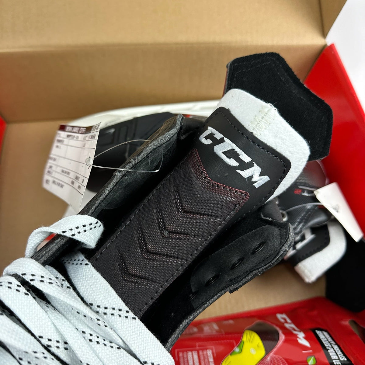 New CCM Jetspeed FT2 Skates | Size 8 D | M310 - Top Flight Hockey