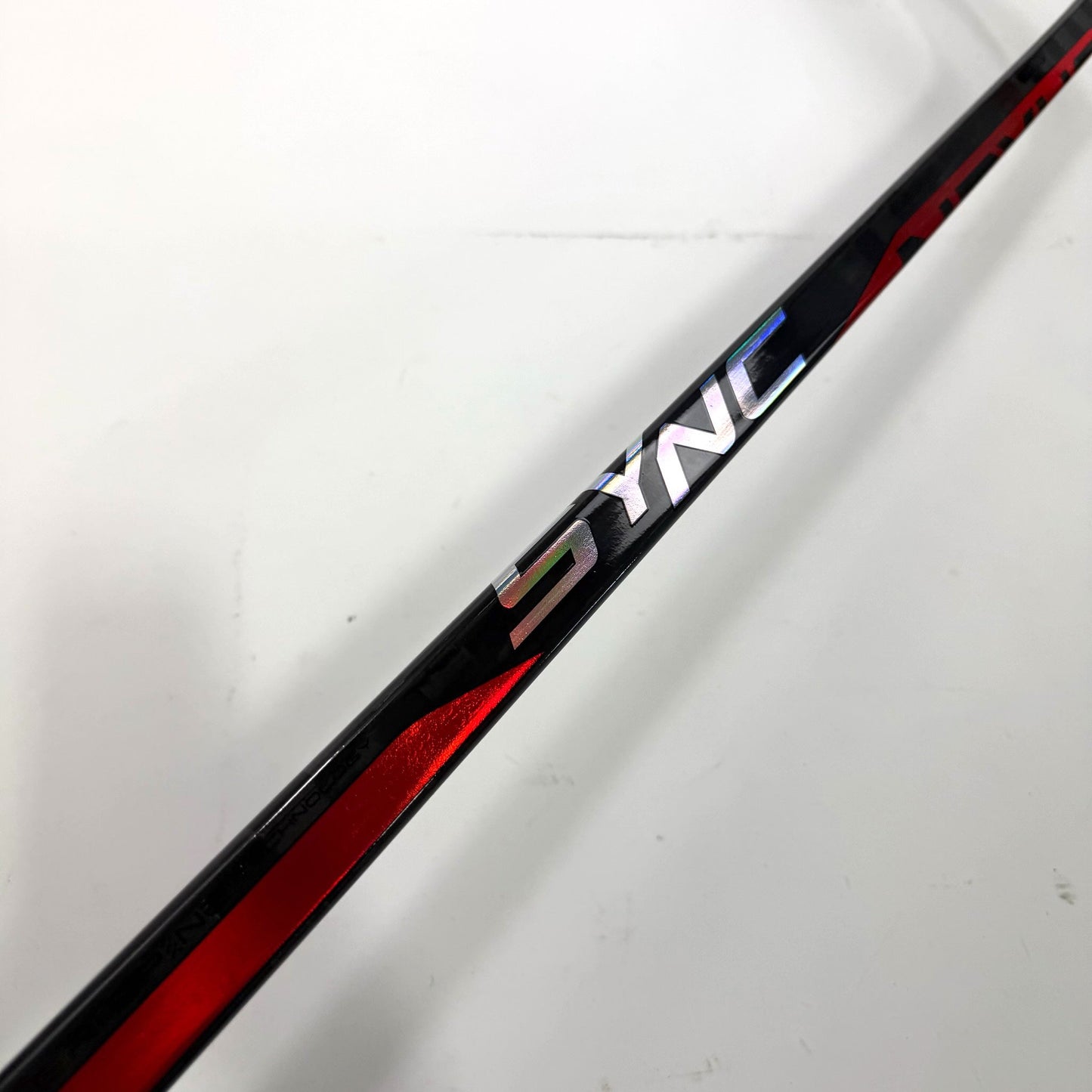 New Right Red Bauer Nexus Sync | 102 Flex P92 Lie 7 Curve Grip | Connor Murphy | BH283