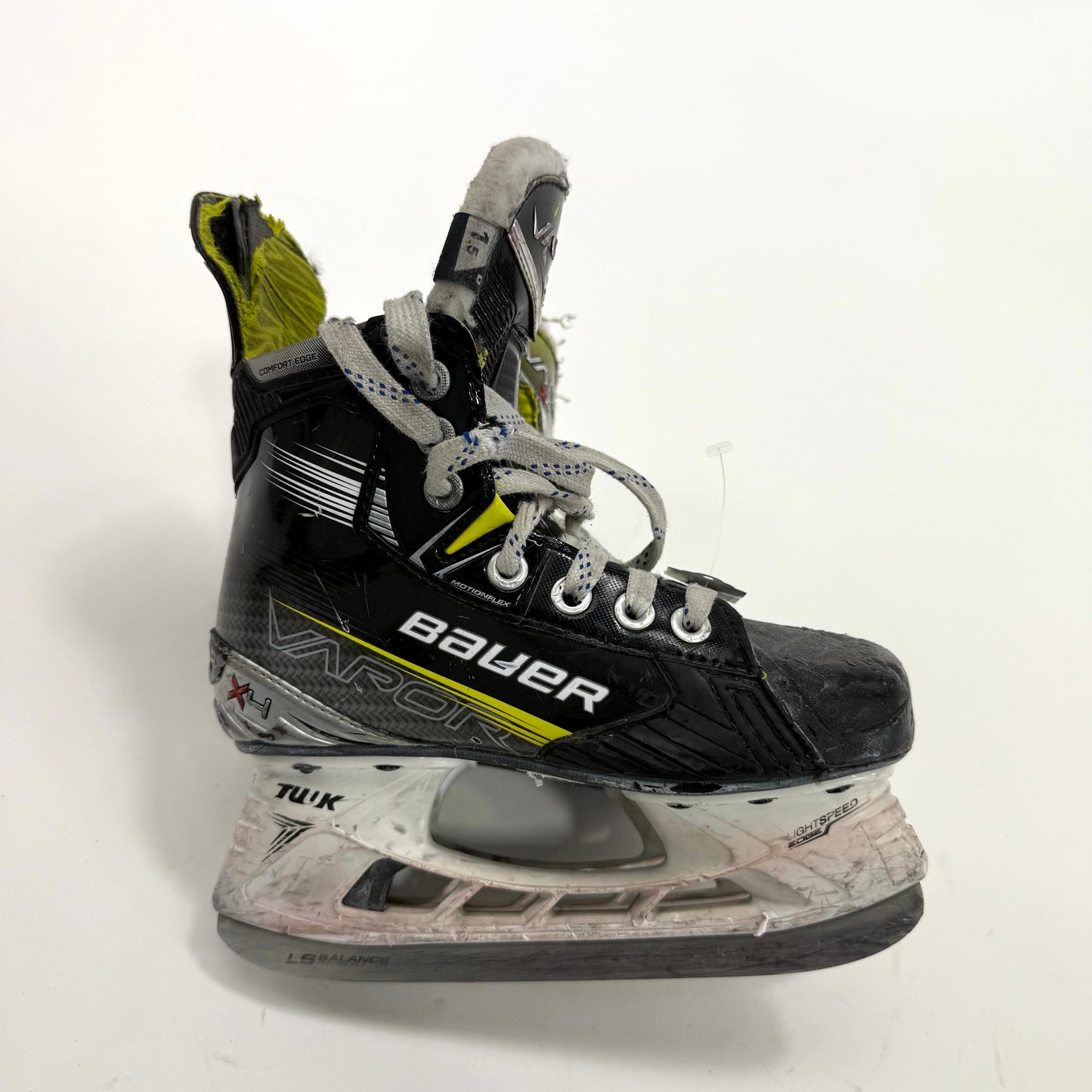 Used Bauer Vapor X4 Skates | 1.5D | A69