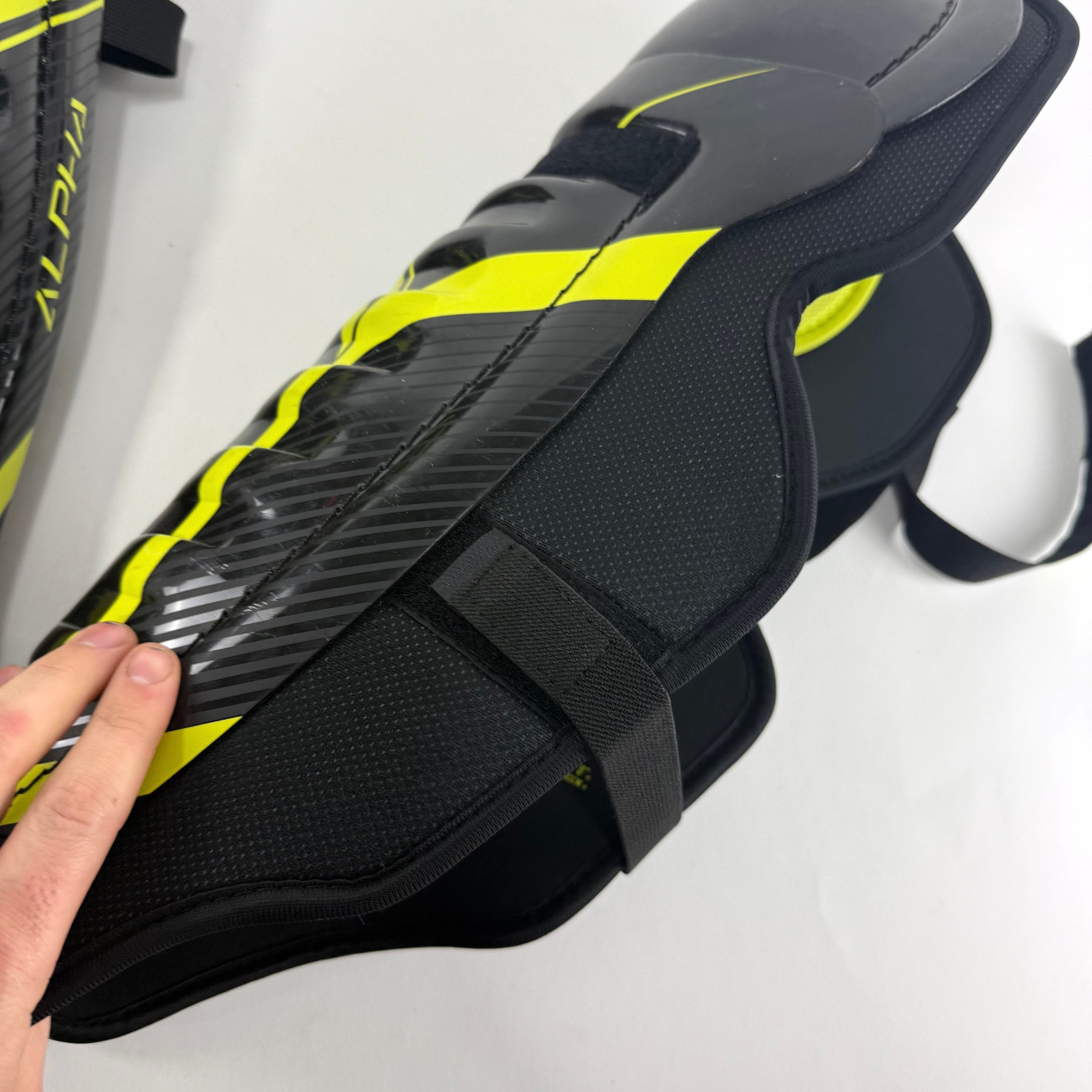 New Warrior Alpha DX5 Shin Guards | 17" | K264 - Top Flight Hockey