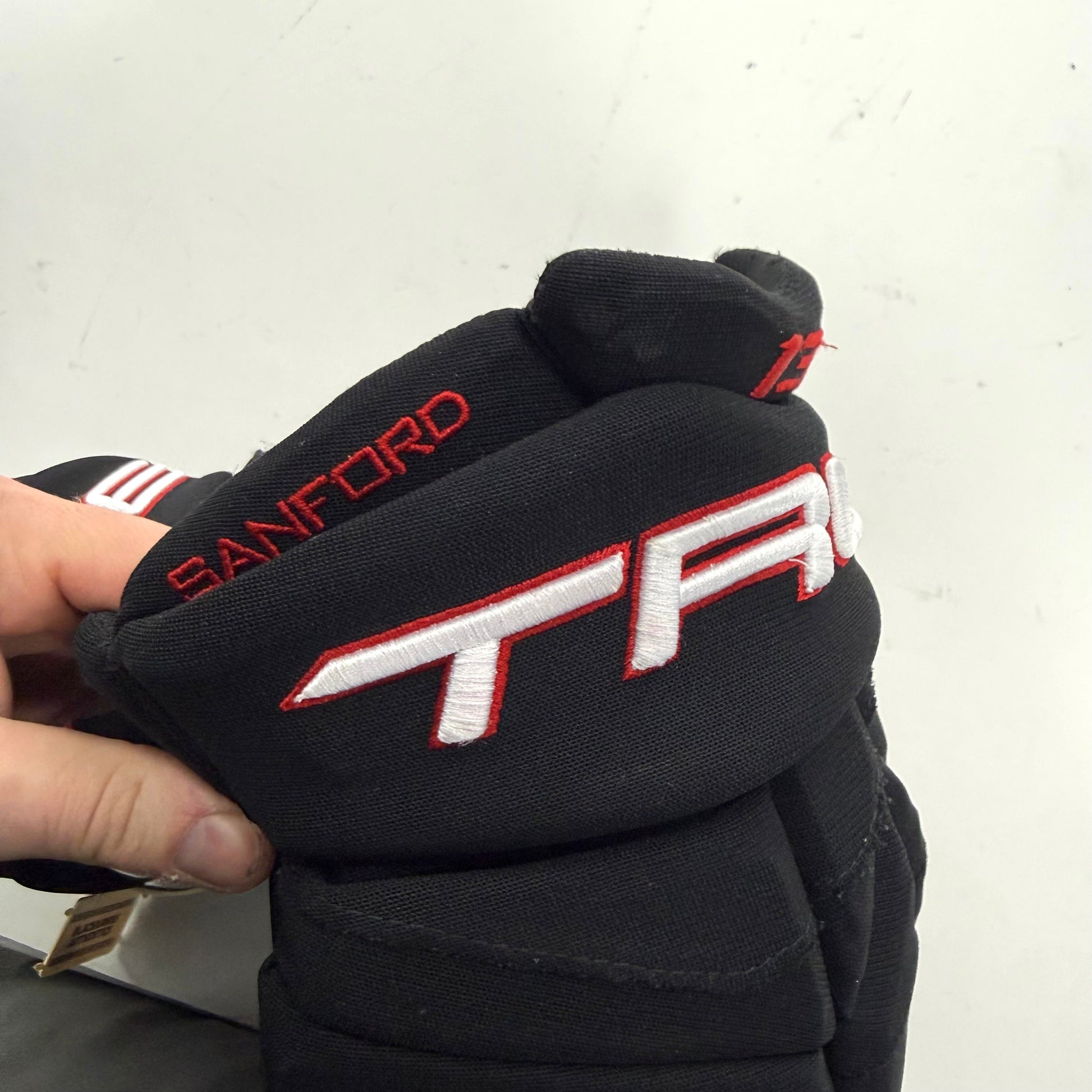 Used Black and Red Chicago Blackhawks True Catalyst 9X Gloves | 14" | Sanford | BH272 - Top Flight Hockey