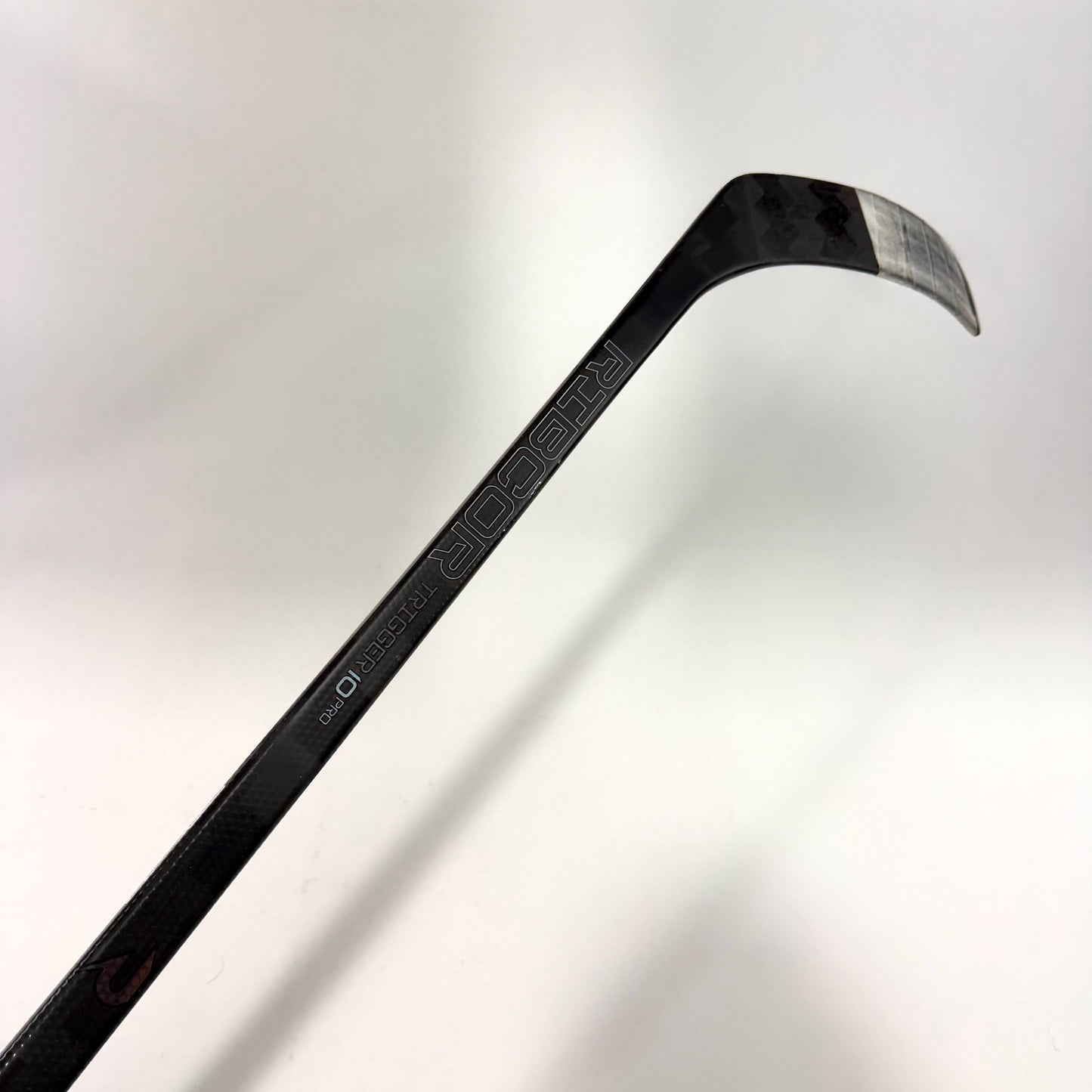 Used Left CCM Ribcor Trigger 10 Pro | 70 Flex P86M Curve Grip | AB940