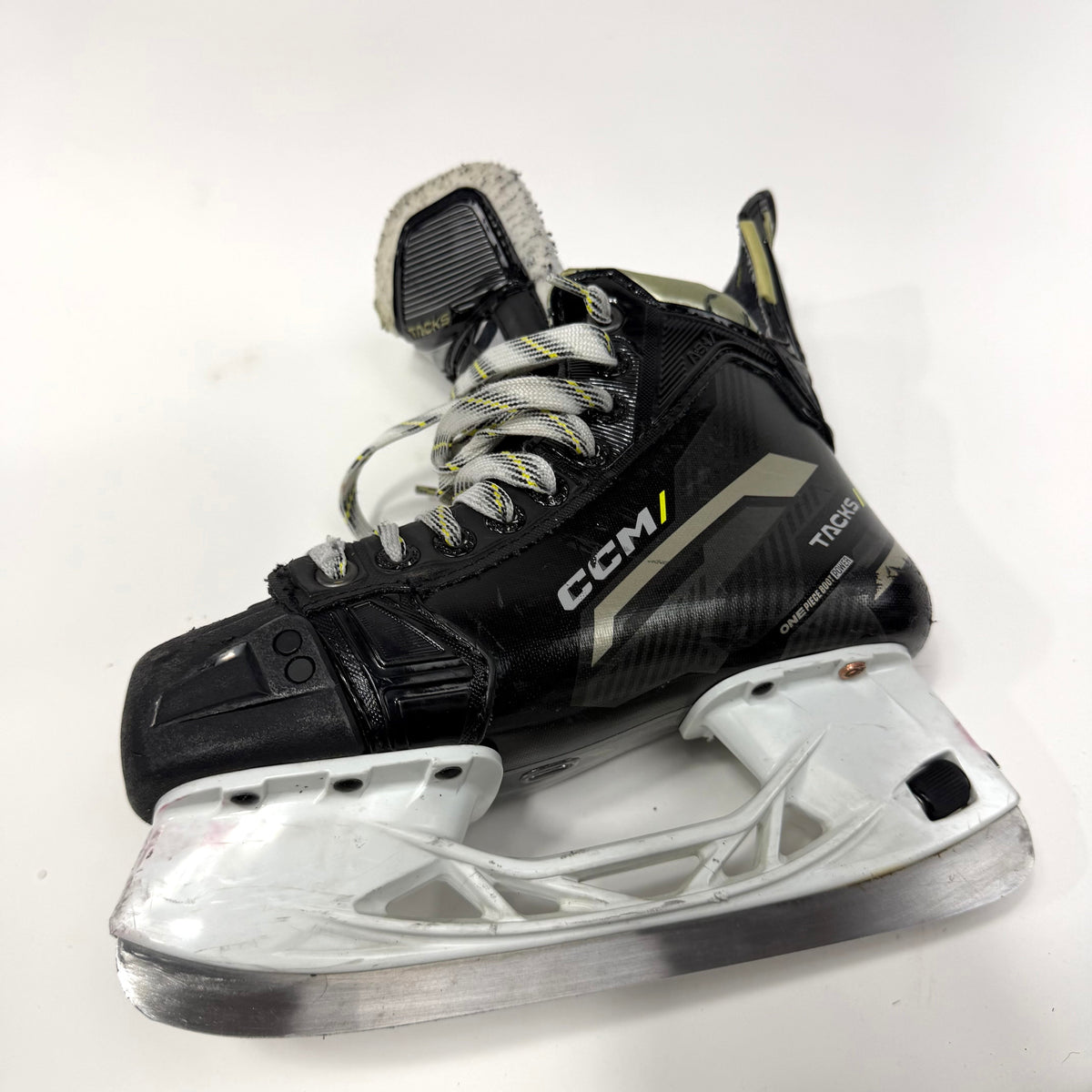Used CCM Tacks ASV Skates | Size 3.5 Regular | AB216 - Top Flight Hockey