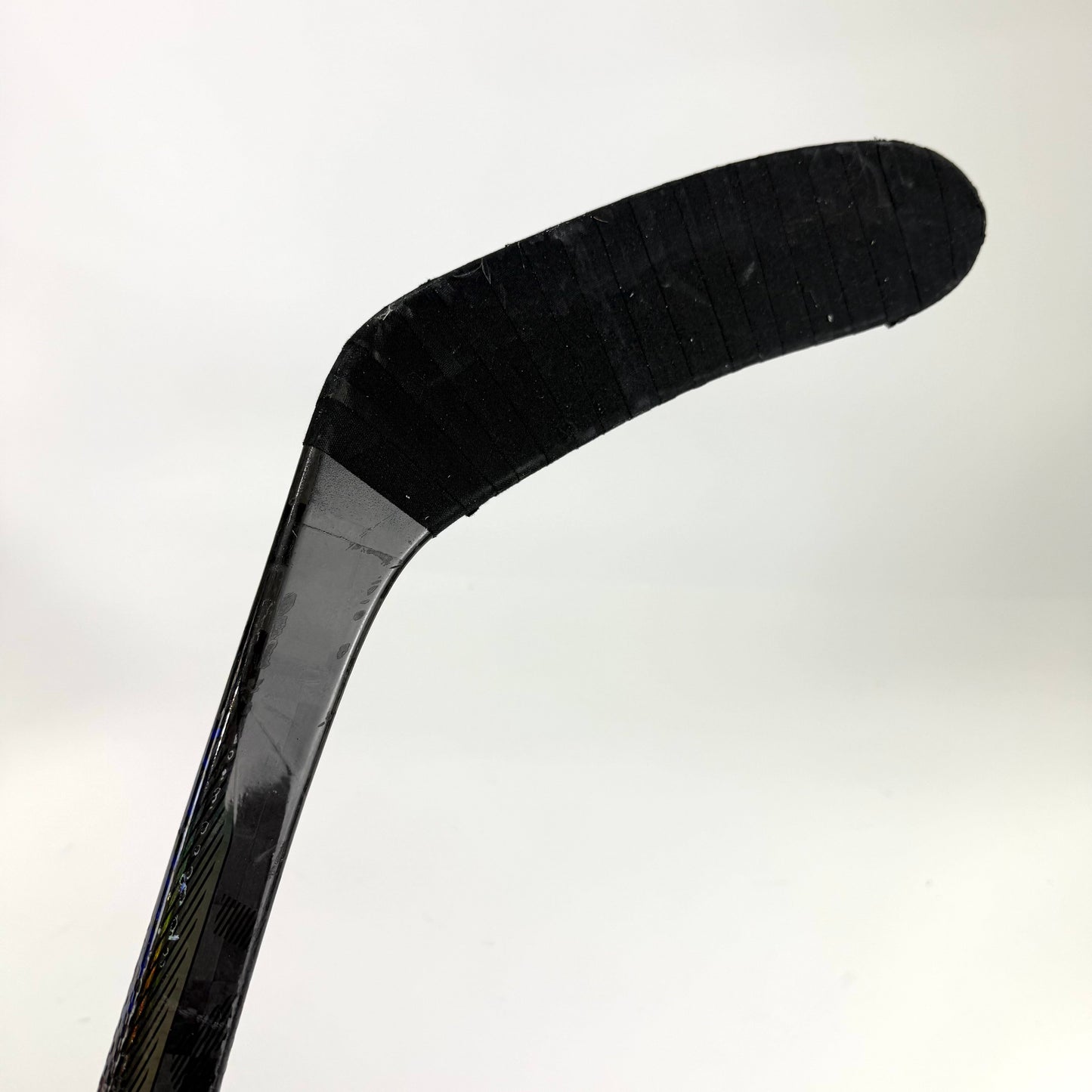 Repaired Right Blue Bauer Nexus Tracer | 95 Flex P28M Curve Grip | R25