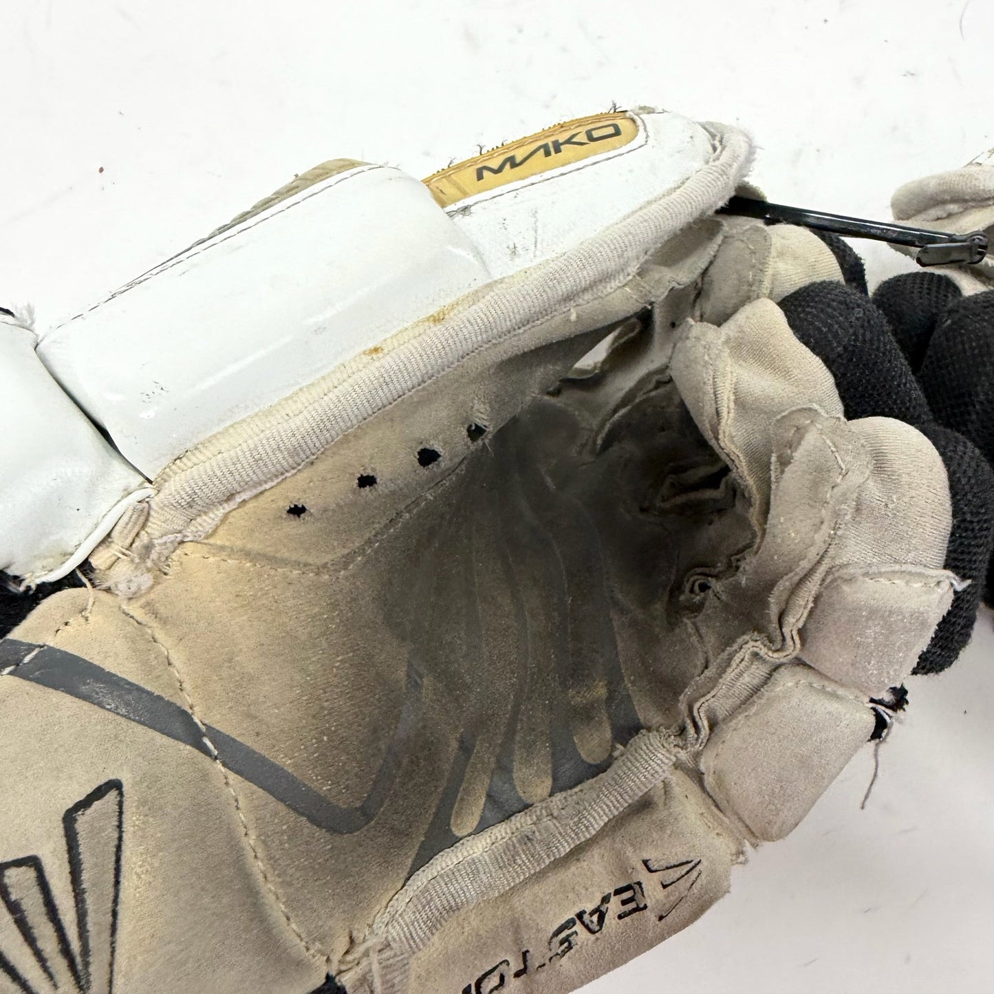 Used Black Easton Mako Gloves | 12" | AB498
