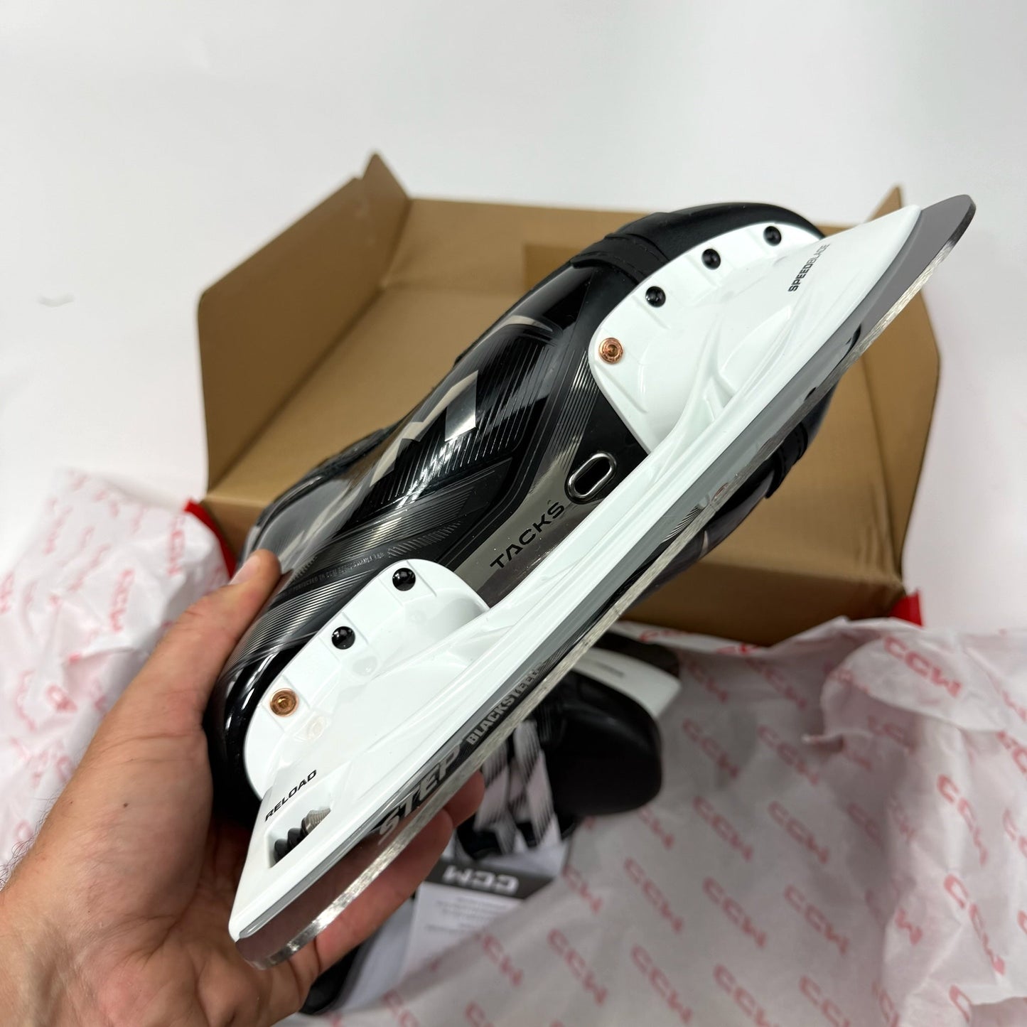 Brand New Retail CCM Tacks XF Pro Skates - Size 7 - Regular