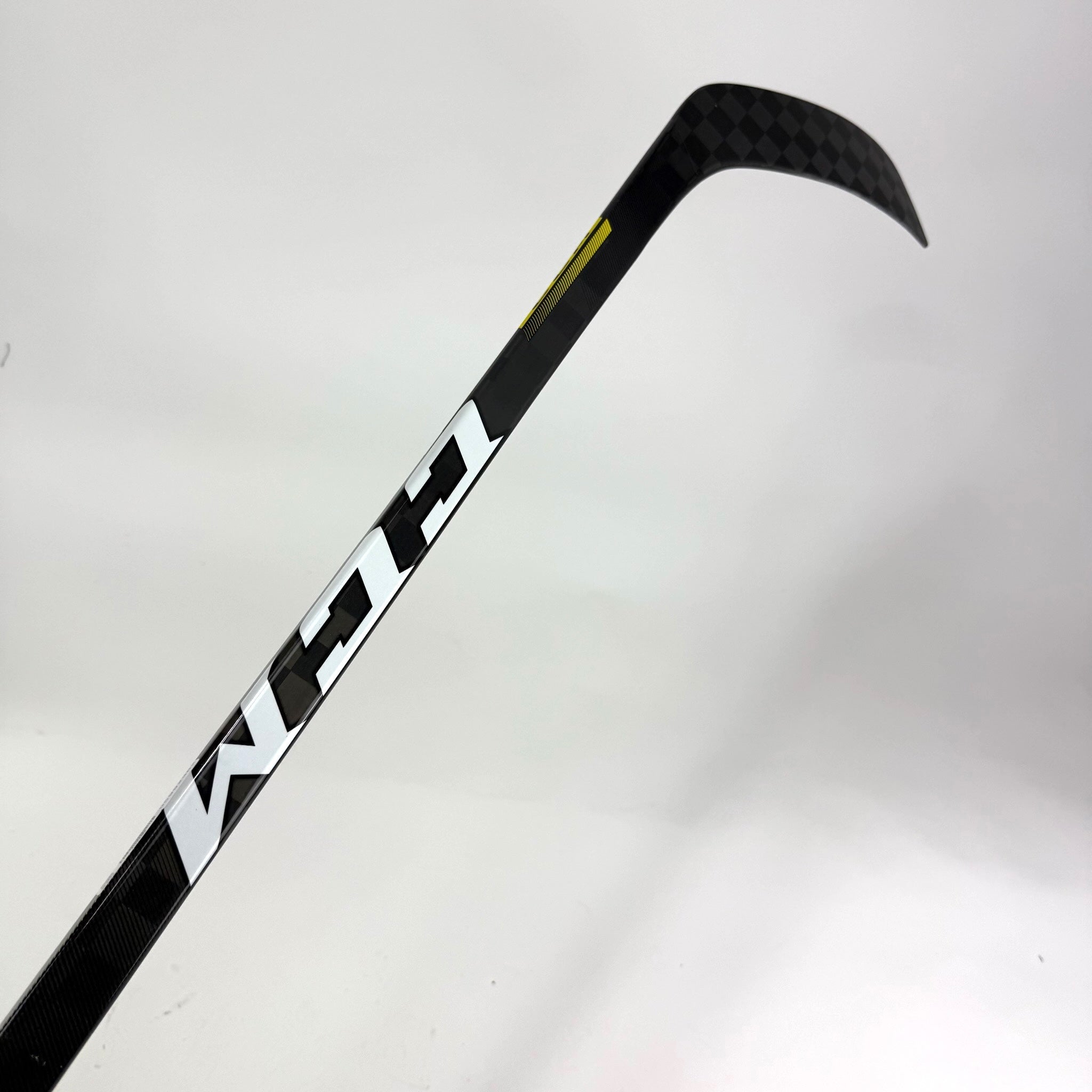 New Left CCM Super Tacks AS2 Pro | 65 Flex P28 Curve Grip | F48 - Top Flight Hockey