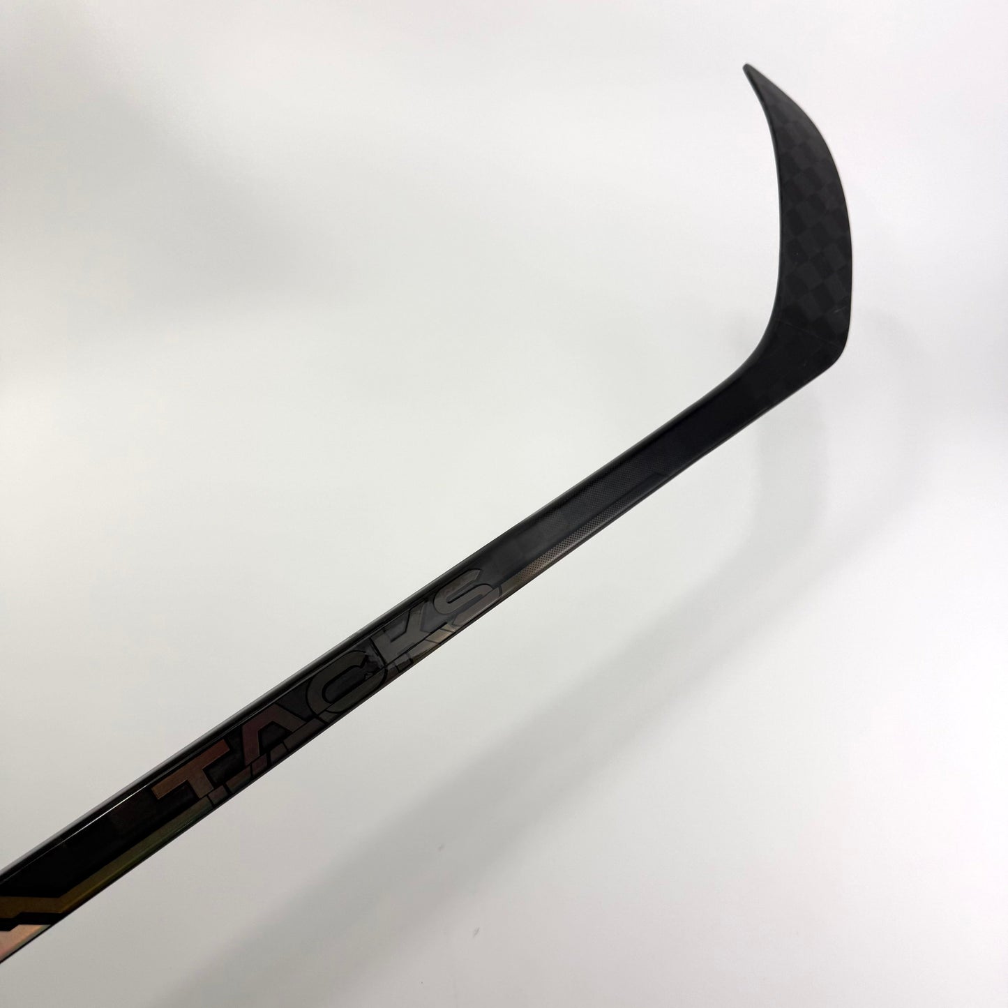 New Right CCM Tacks XF Pro | 85 Flex P28M Curve Grip | #A437