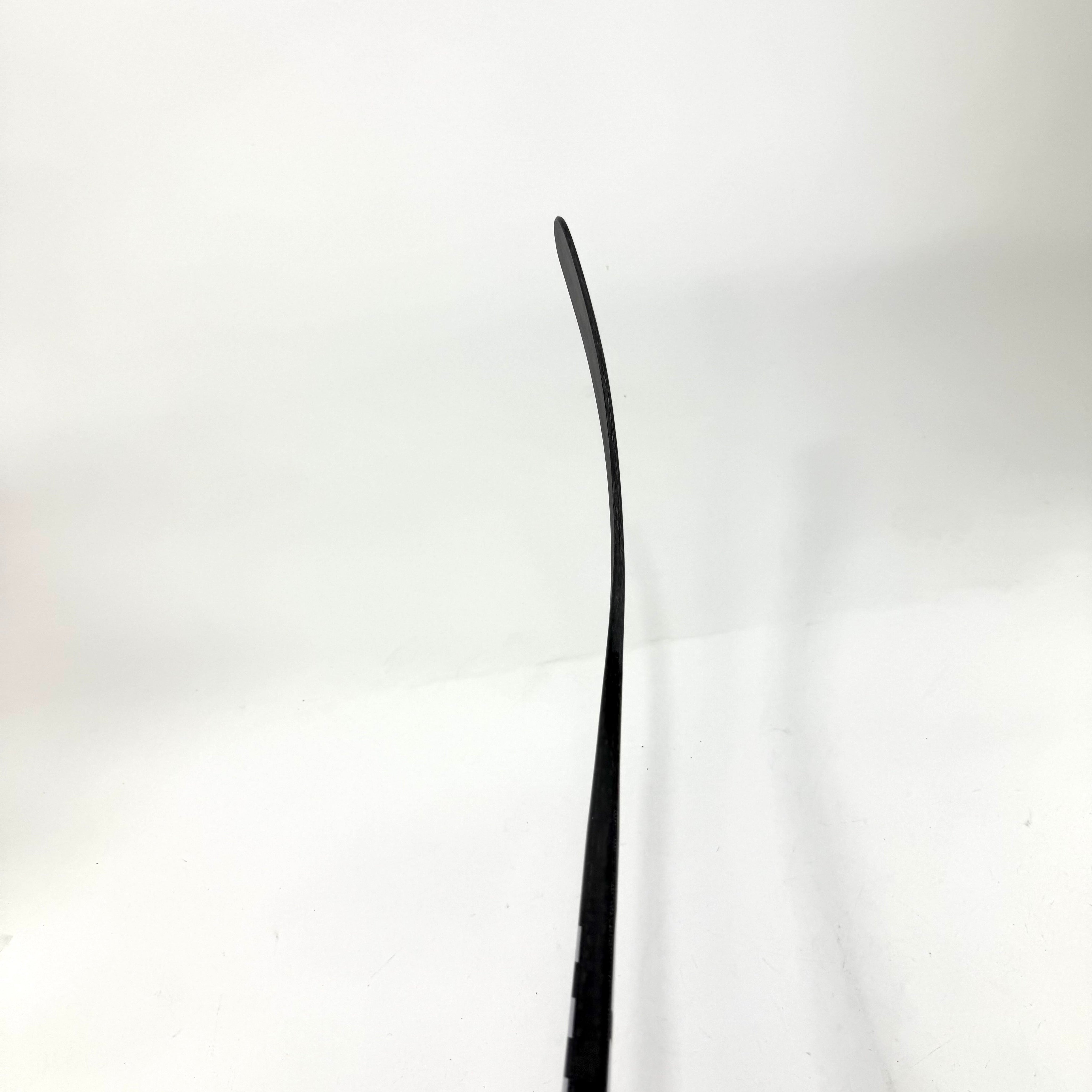 New Right Warrior Alpha LX2 | 85 Flex W88 Curve Grip | E639 - Top Flight Hockey