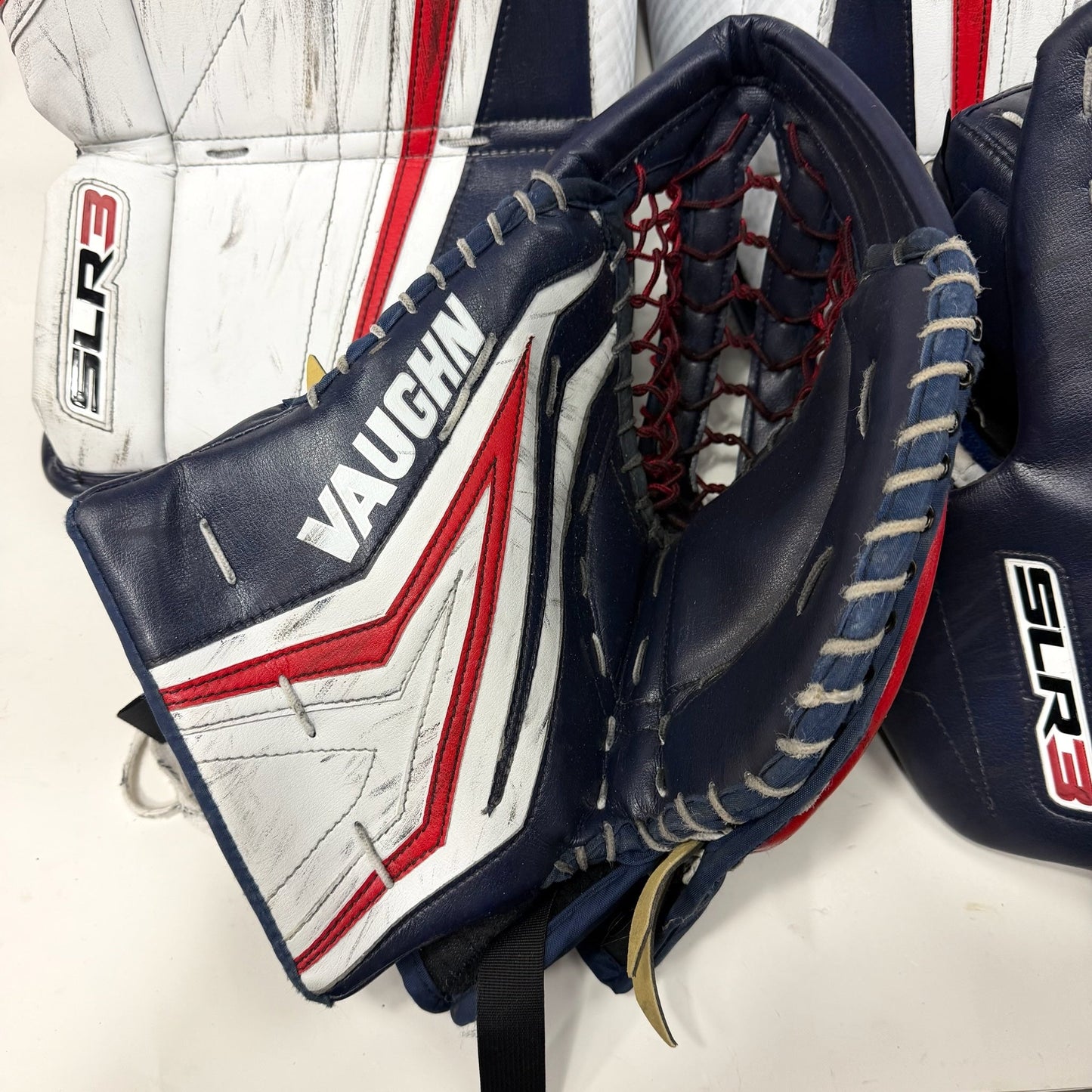 Used Regular Navy/Red/White Vaughn SLR3 Pro Carbon Goalie Set | 32 +2" Pad Size