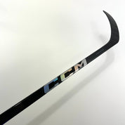 New Right CCM Ribcor Trigger 7 Pro | 85 Flex P90 Curve Grip | C210