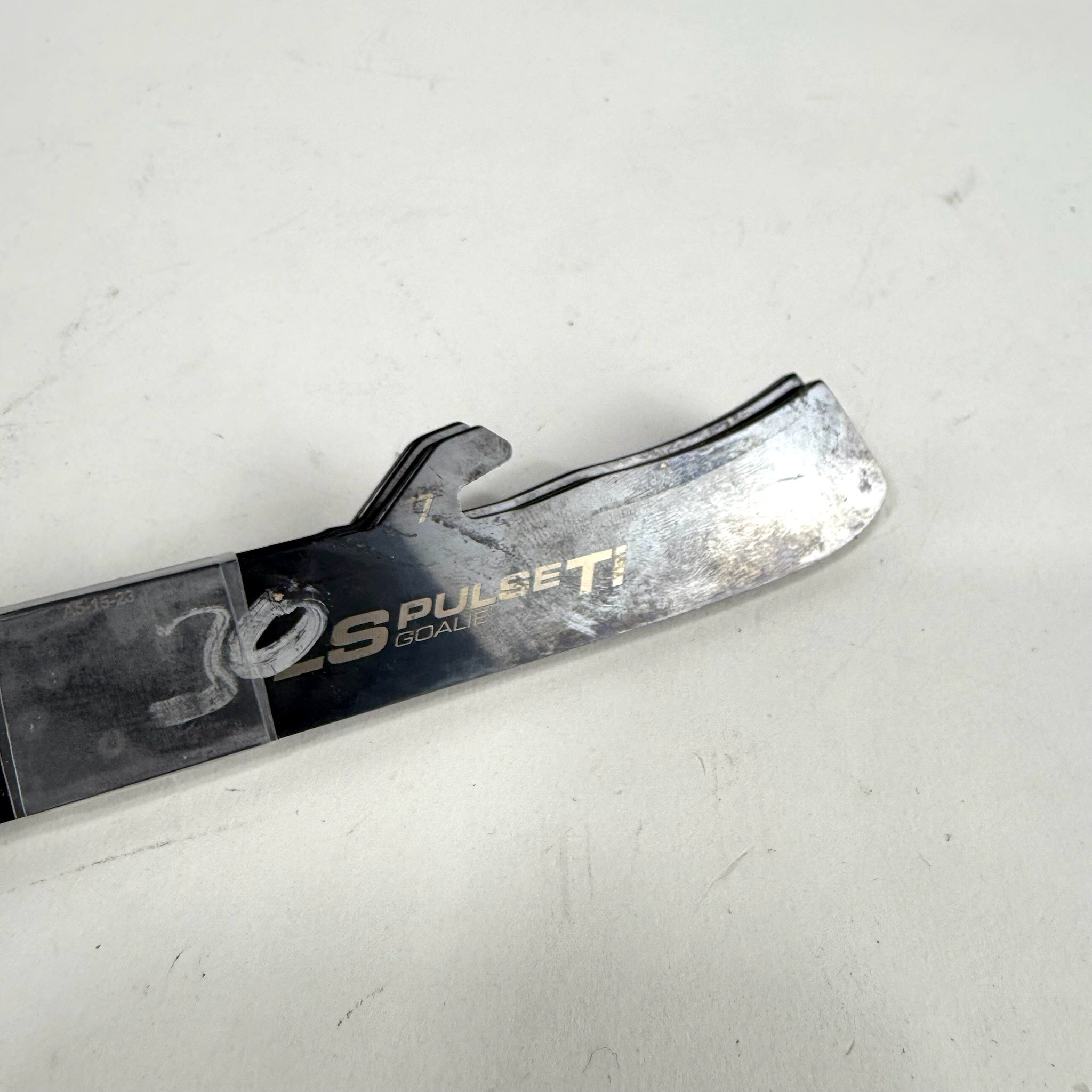 Used Bauer LS Pulse TI Goalie Steel - Size 7 - Item#E568 - Top Flight Hockey