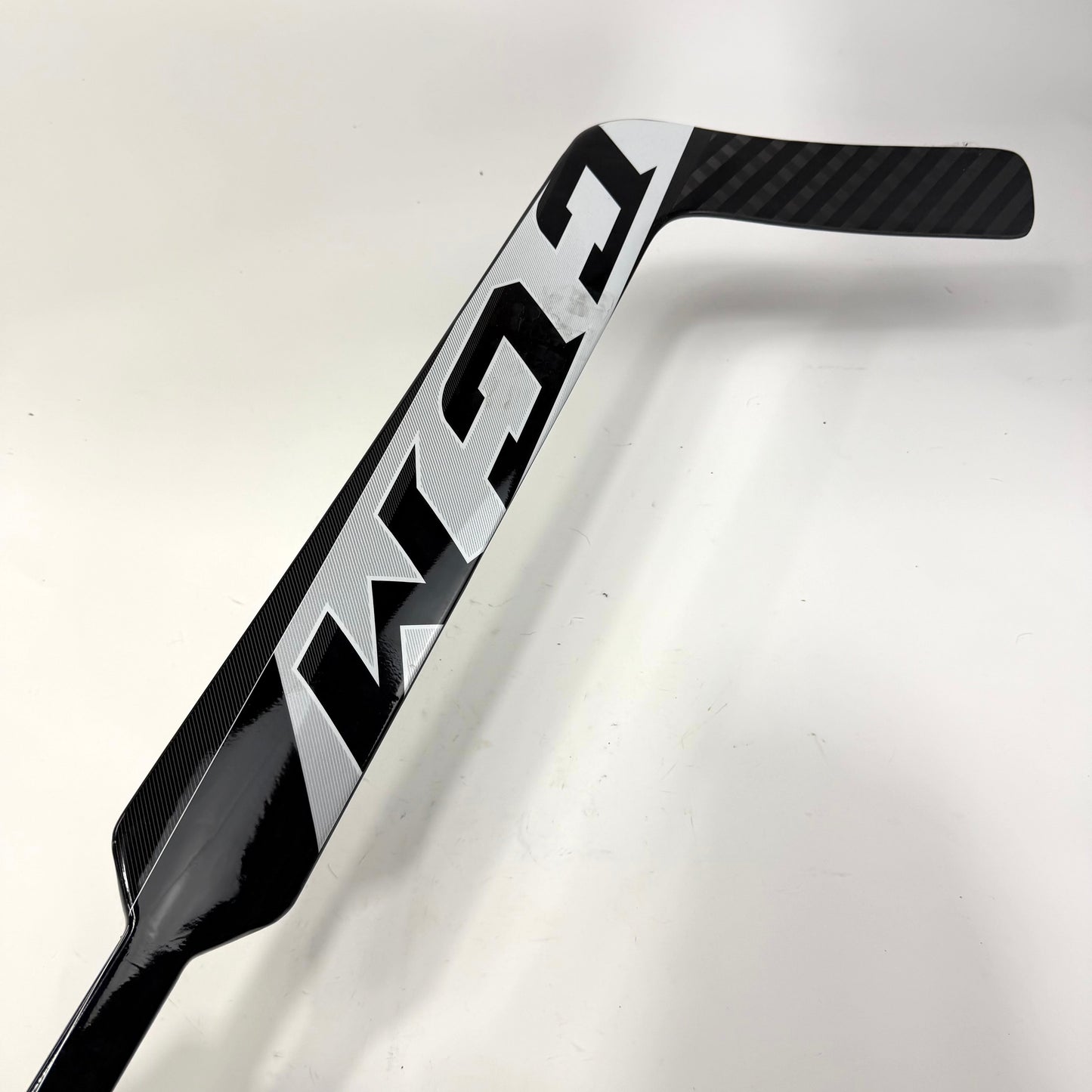 New Full Right CCM Eflex 5.9 Goalie Stick | 24" Paddle P4 Curve | F9
