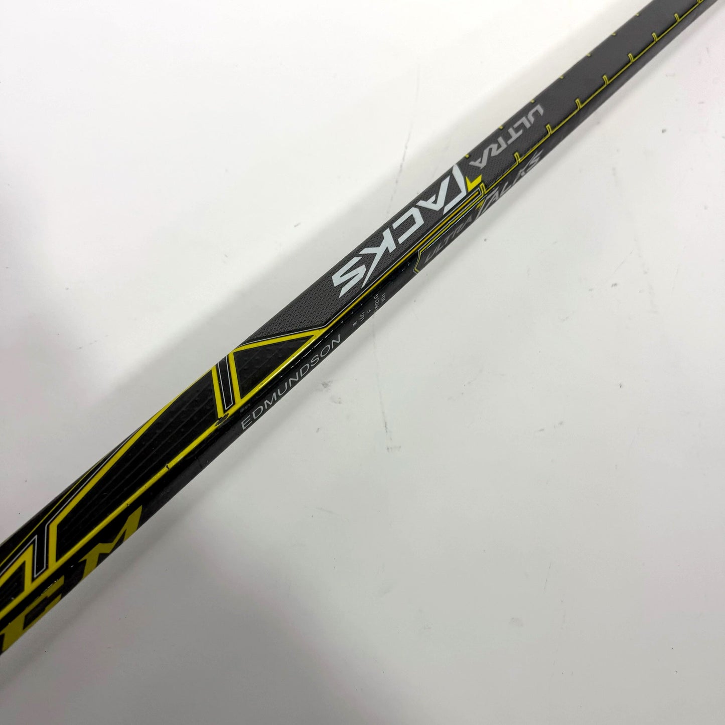 Used Left CCM UltraTacks | 105 Flex P28M Curve Grip | Edmundson | BH235 - Top Flight Hockey