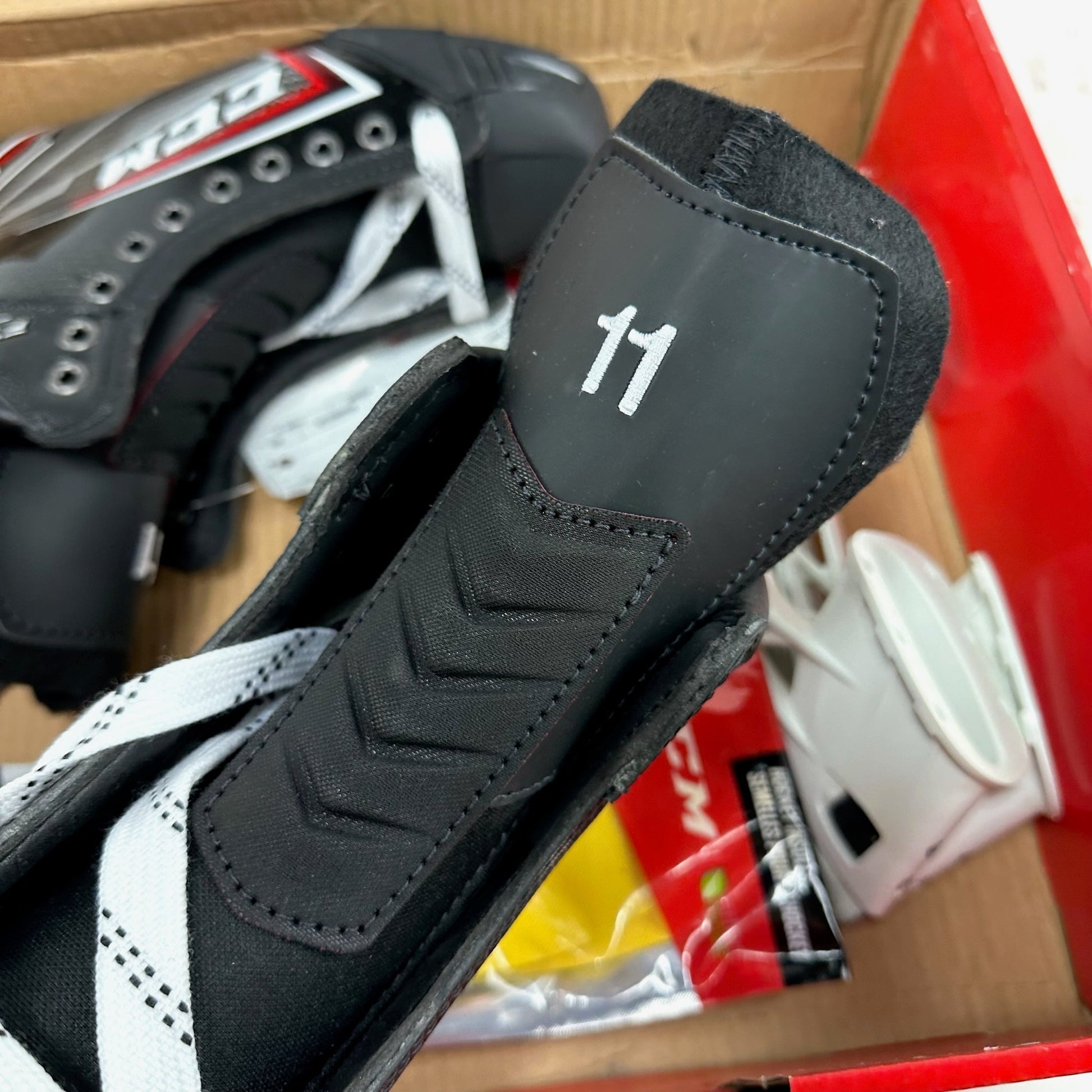 New CCM Jetspeed FT2 Skates | Size 6 3/4 E/B | M320 - Top Flight Hockey
