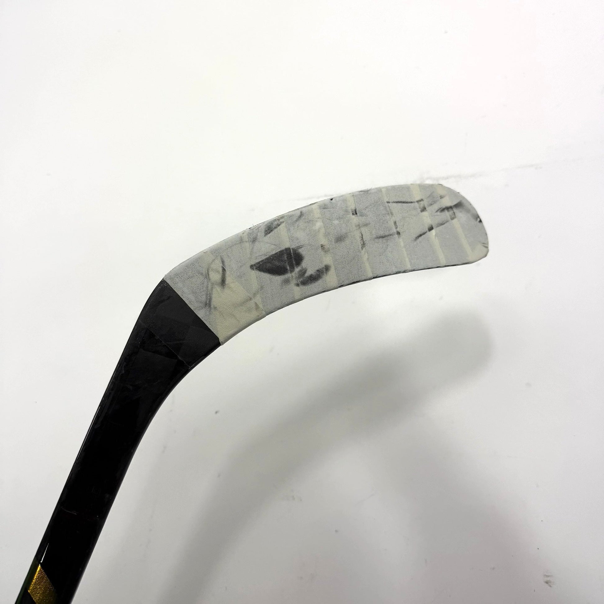 Used Left Warrior Covert QR6 Pro | 85 Flex w03 Curve Grip | Lukas Reichel | BH160 - Top Flight Hockey