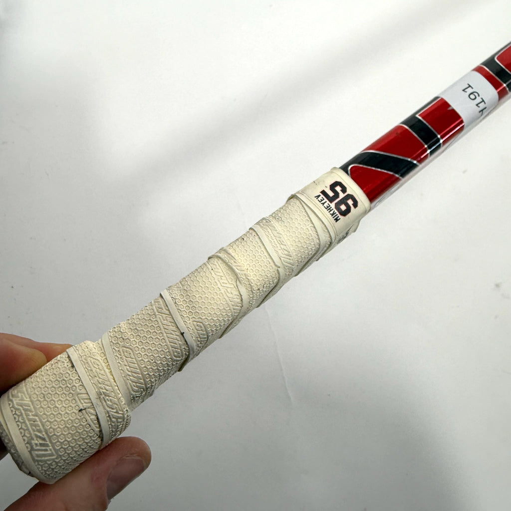 Used Left Red Bauer Vapor Hyperlite 2 | 87 Flex P28 Curve Grip | Ilya Mikheyev | BH191 - Top Flight Hockey