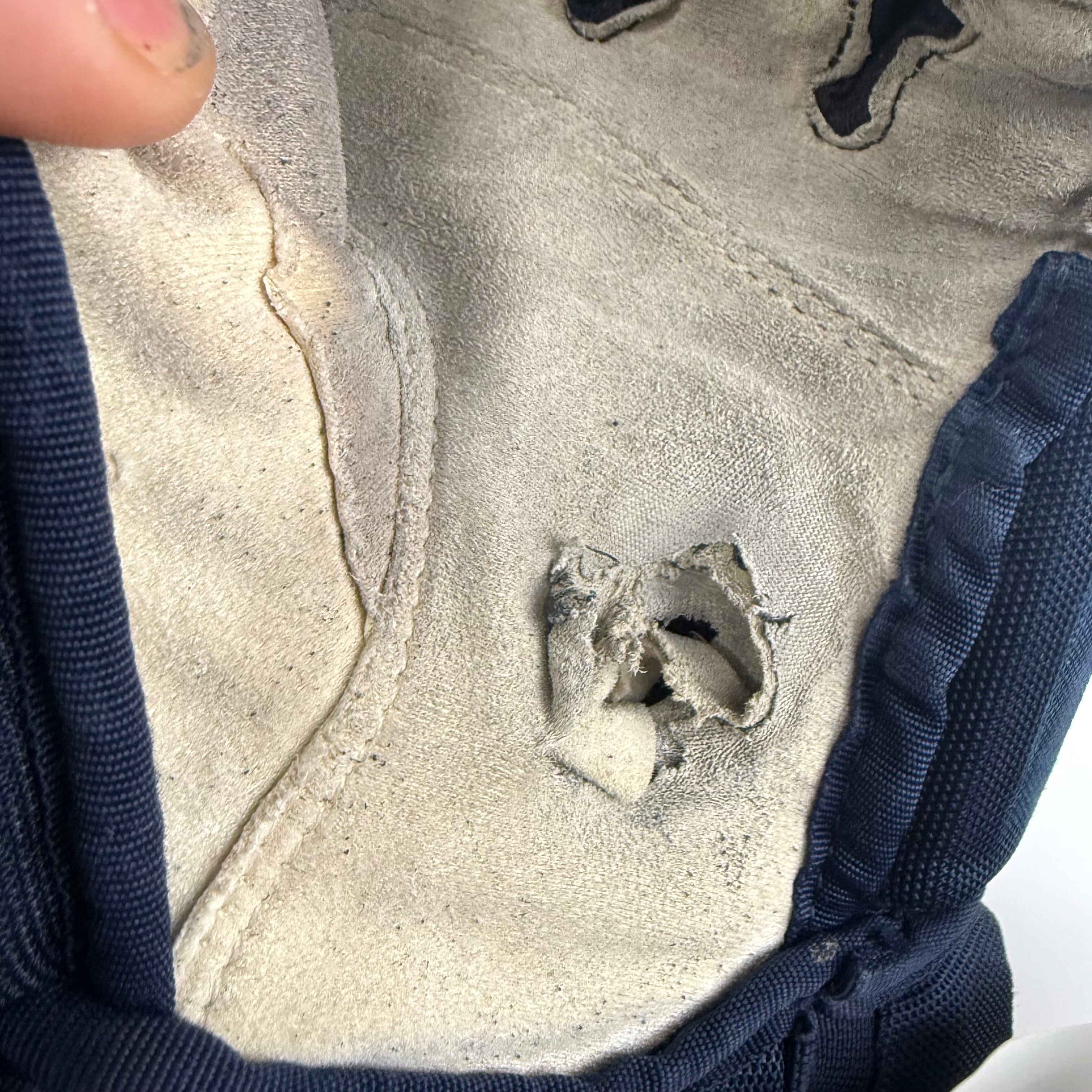 Used Navy CCM Tacks Pro Gloves | 14" | D373