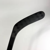 New Right CCM Tacks XF Pro | 85 Flex MacKinnon Pro Curve Grip | R276 - Top Flight Hockey