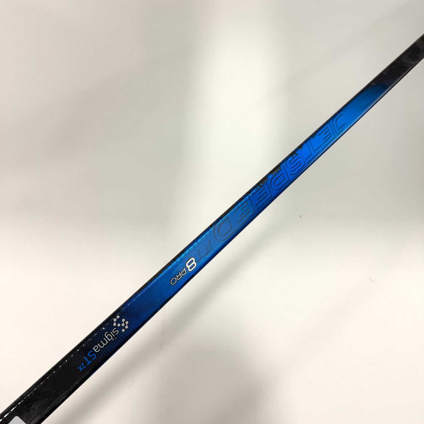 Used Right Blue CCM Jetspeed FT8 Pro | 85 Flex P92 Curve Grip | AB952