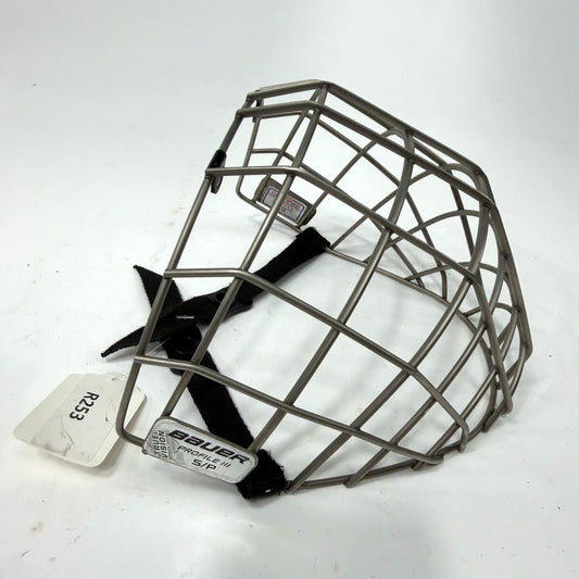 Used Silver Bauer Profile III Cage | Senior Small | R253