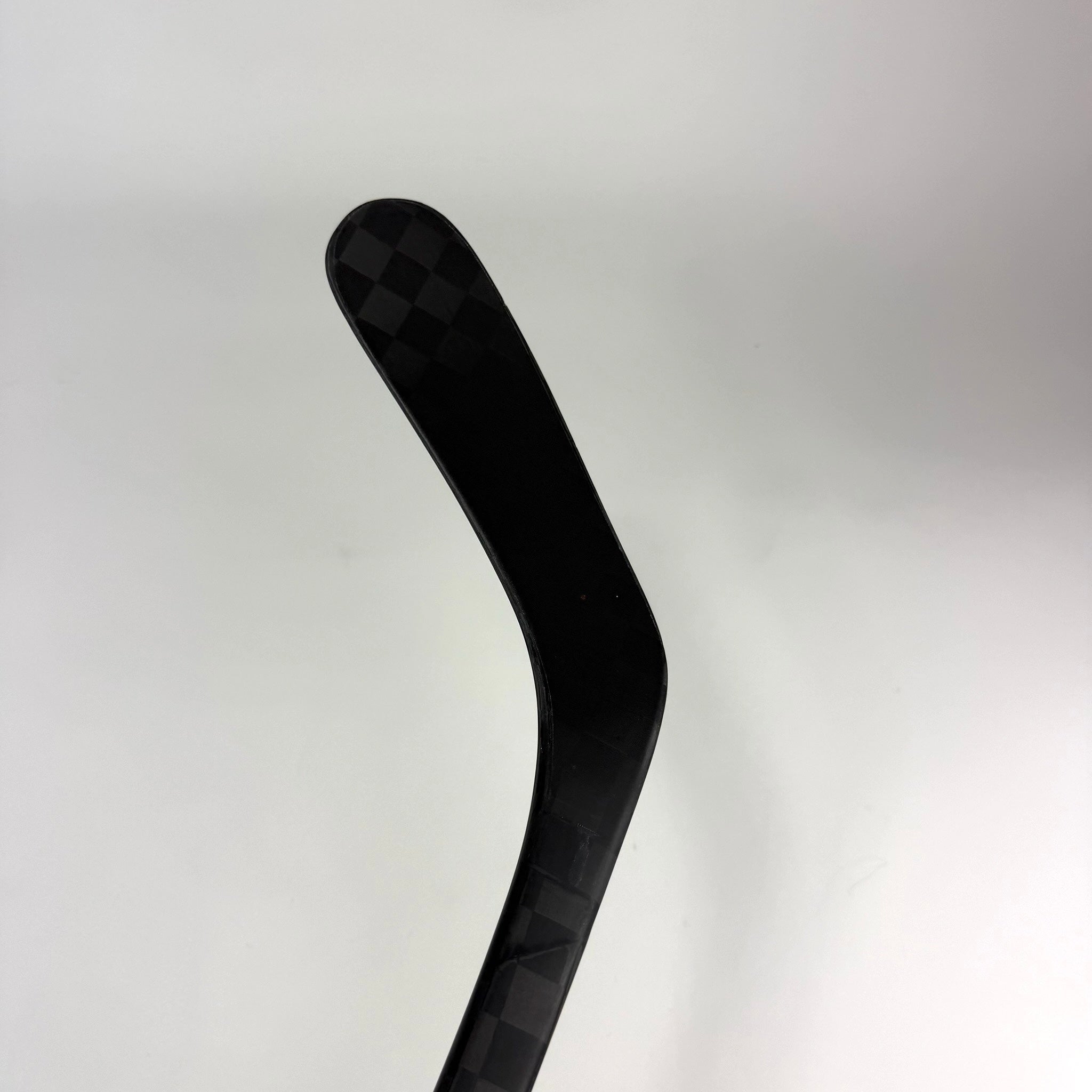 New Left Silver Bauer Twitch | 87 Flex Fowler Pro Curve Grip | Fowler | J509