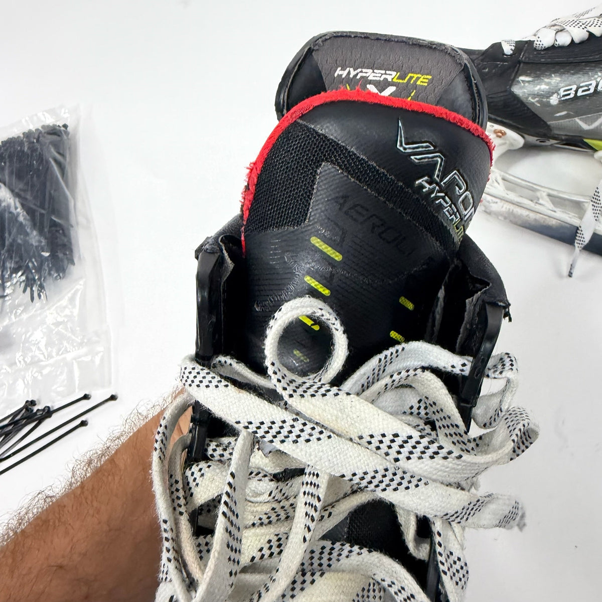Used Bauer Vapor Hyperlite Skates | Size 4.5 Fit 3 | AB761