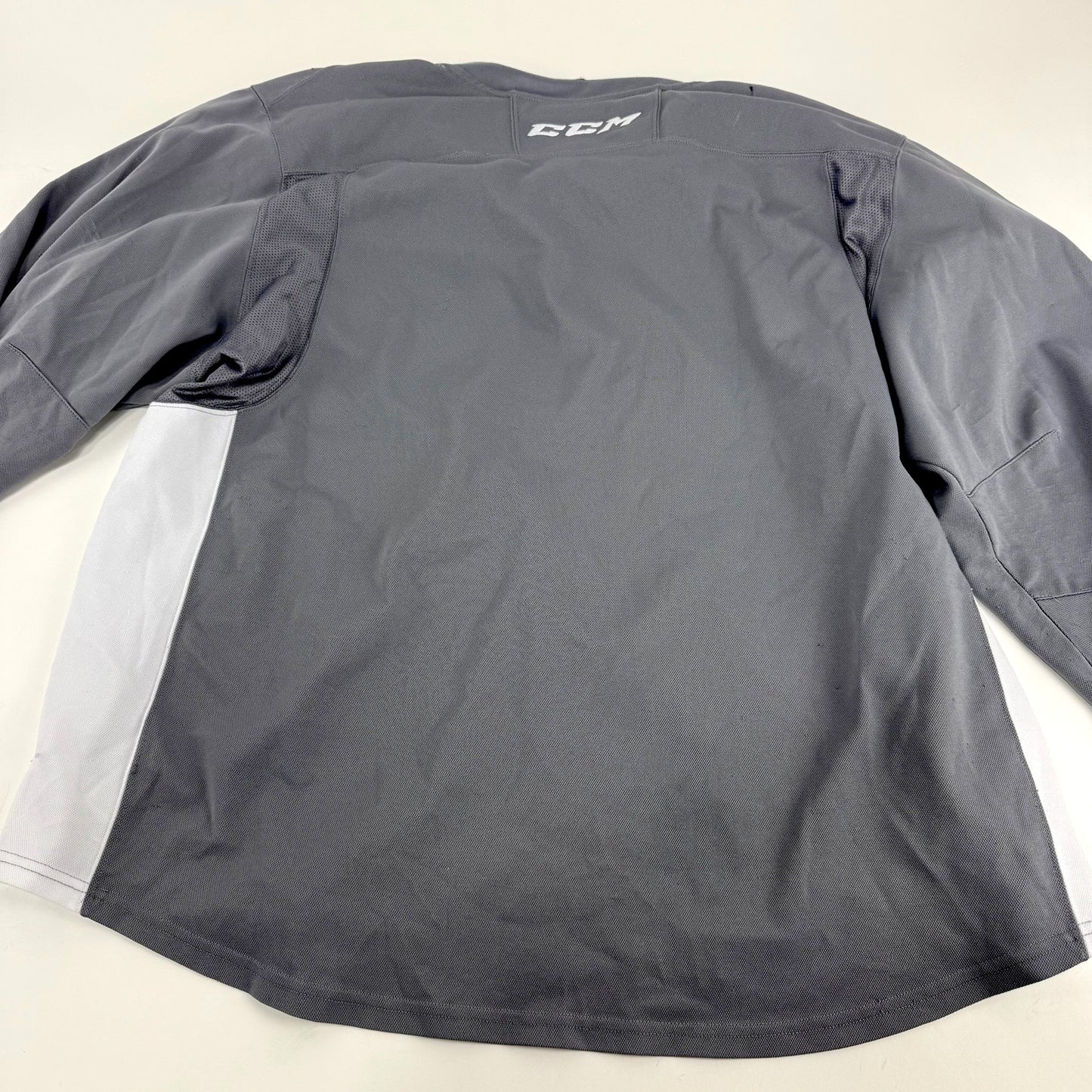 Used Grey Lindenwood CCM Practice Jersey | XL | E264 - Top Flight Hockey