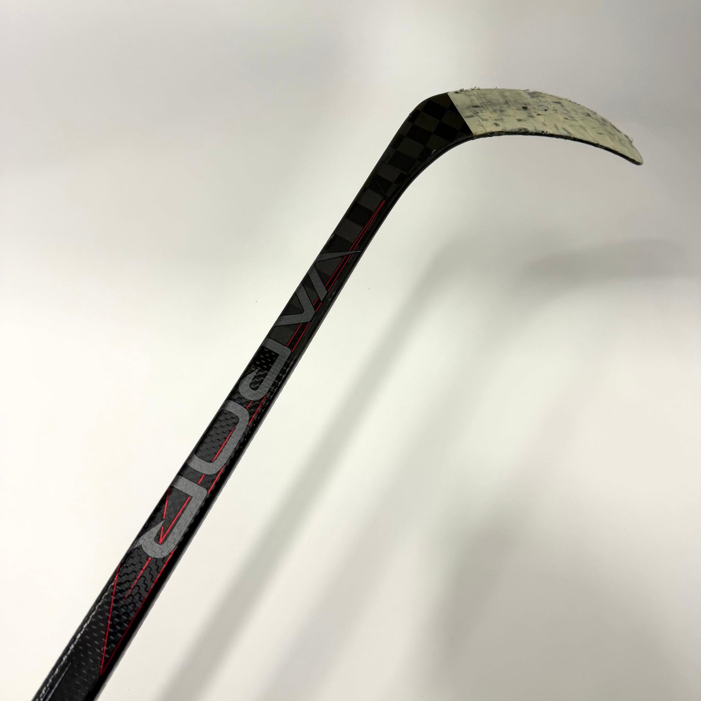 Used Left Red Bauer Vapor Hyperlite 2 | 77 Flex P92 Curve Grip | AB721
