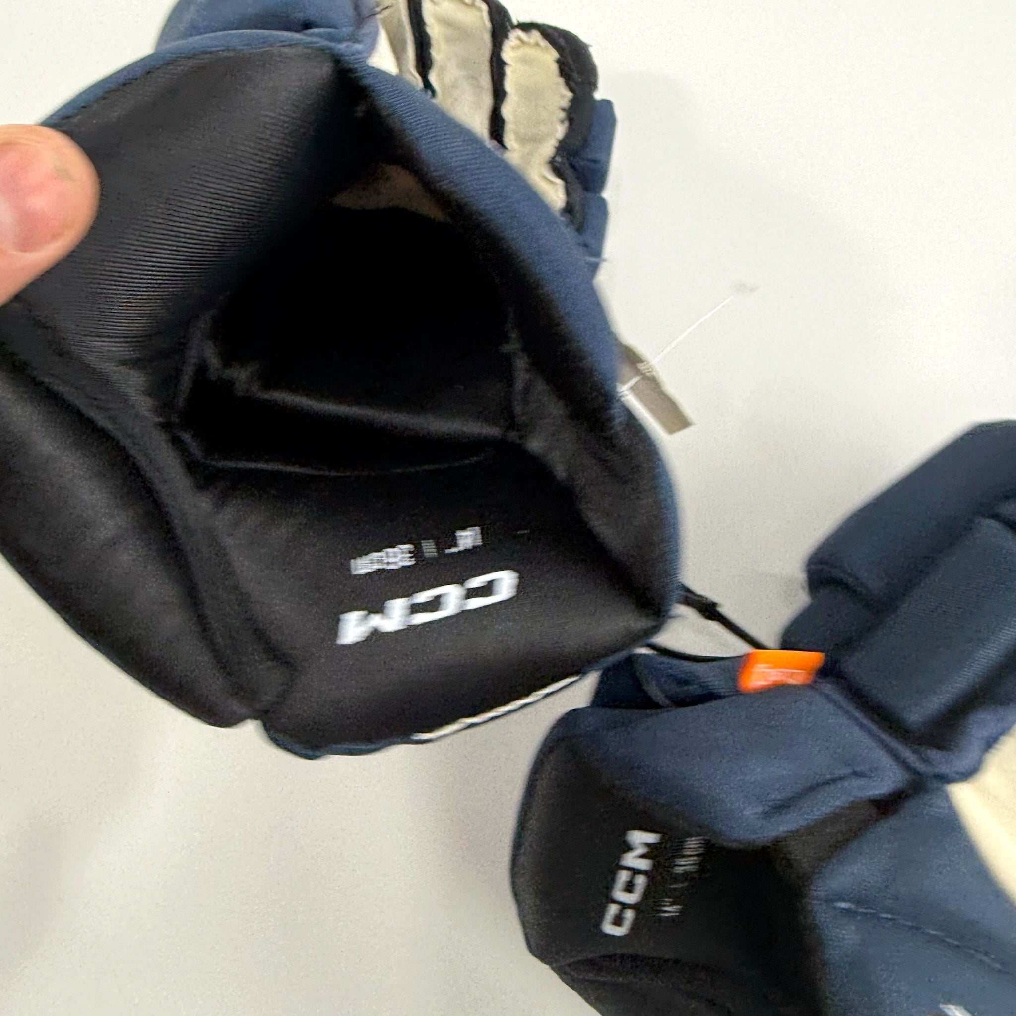 Used Navy CCM Jetspeed Pro Gloves | 14" | D362