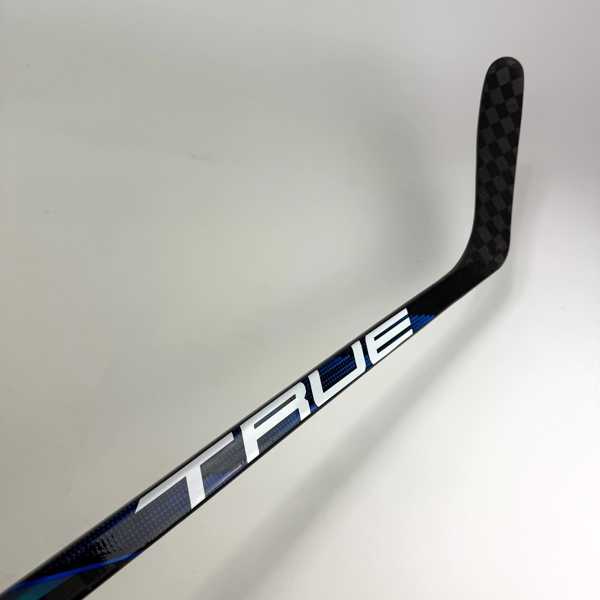 New Blue True HZRDUS 9X4 | 80 Flex Custom Toe Curve Grip | Joseph | D226 - Top Flight Hockey