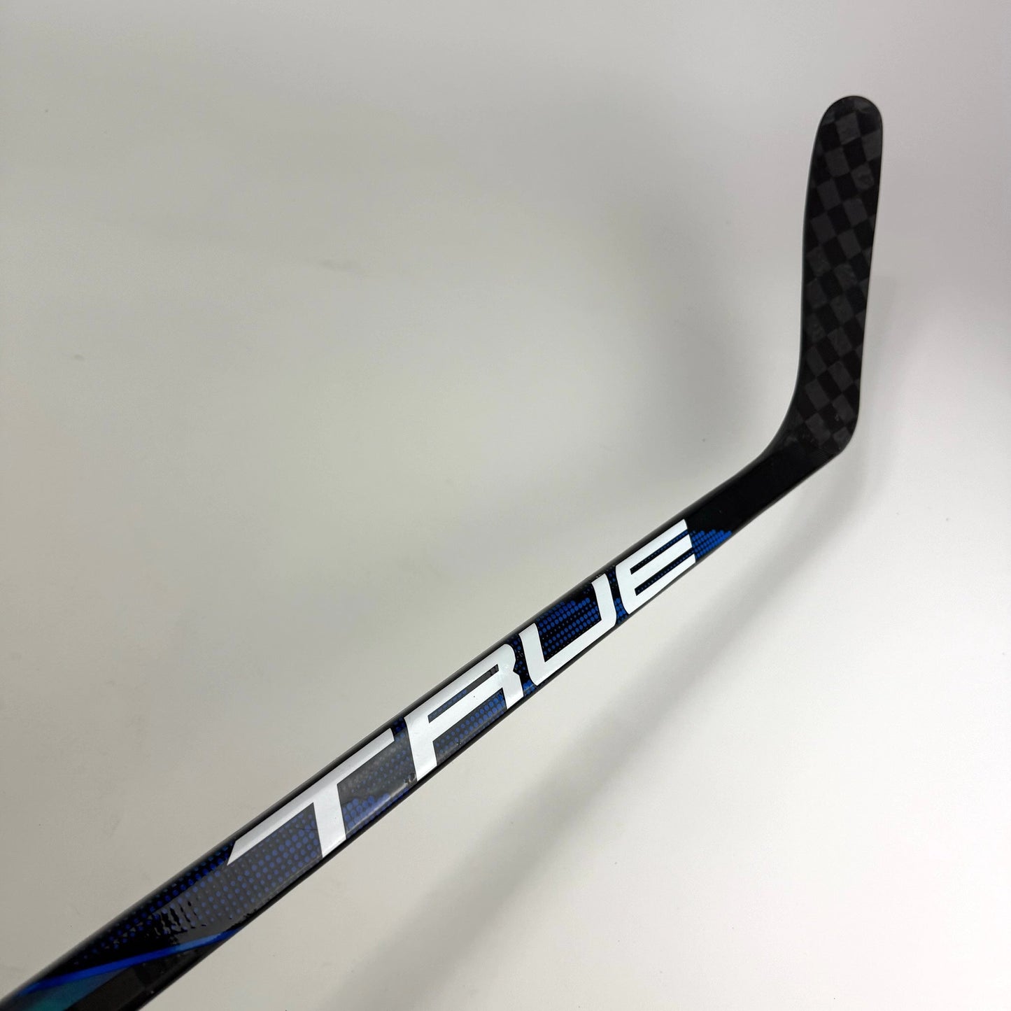 New Blue True HZRDUS 9X4 | 80 Flex Custom Toe Curve Grip | Joseph | D226 - Top Flight Hockey