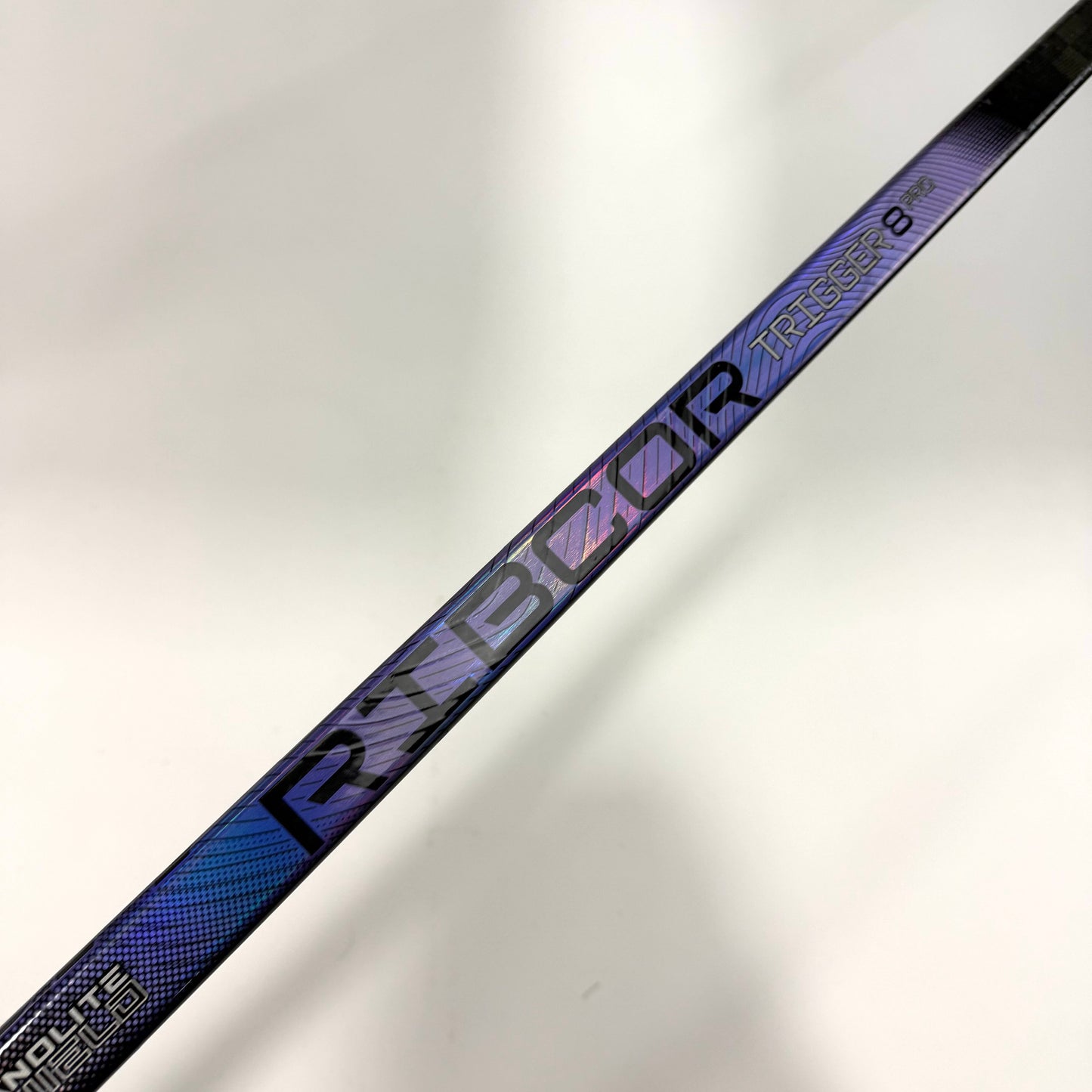 Used Left CCM Ribcor Trigger 8 Pro | 70 Flex P28 Curve Grip | AB936