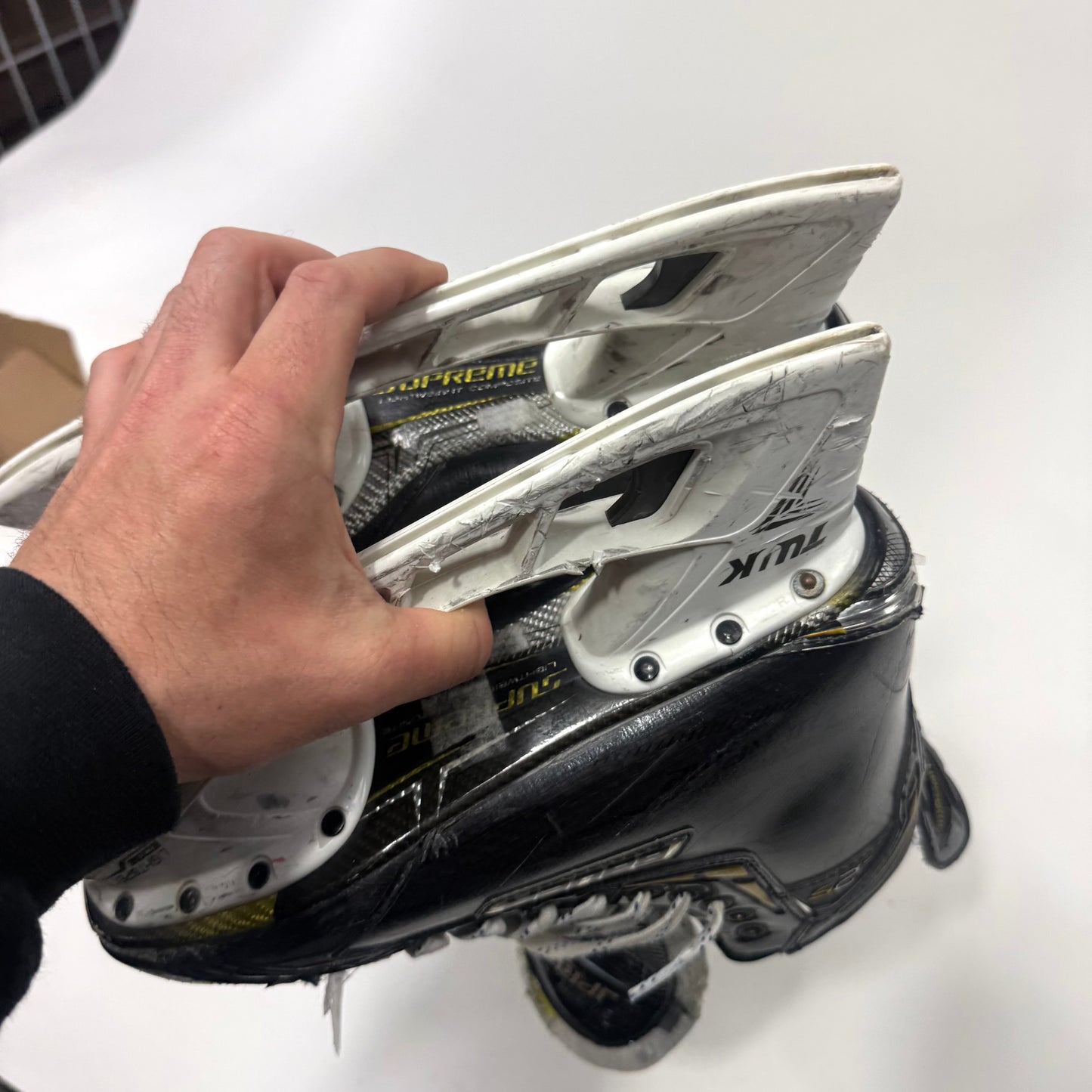 Used Bauer Supreme 2S Skates | 8 D | Q404