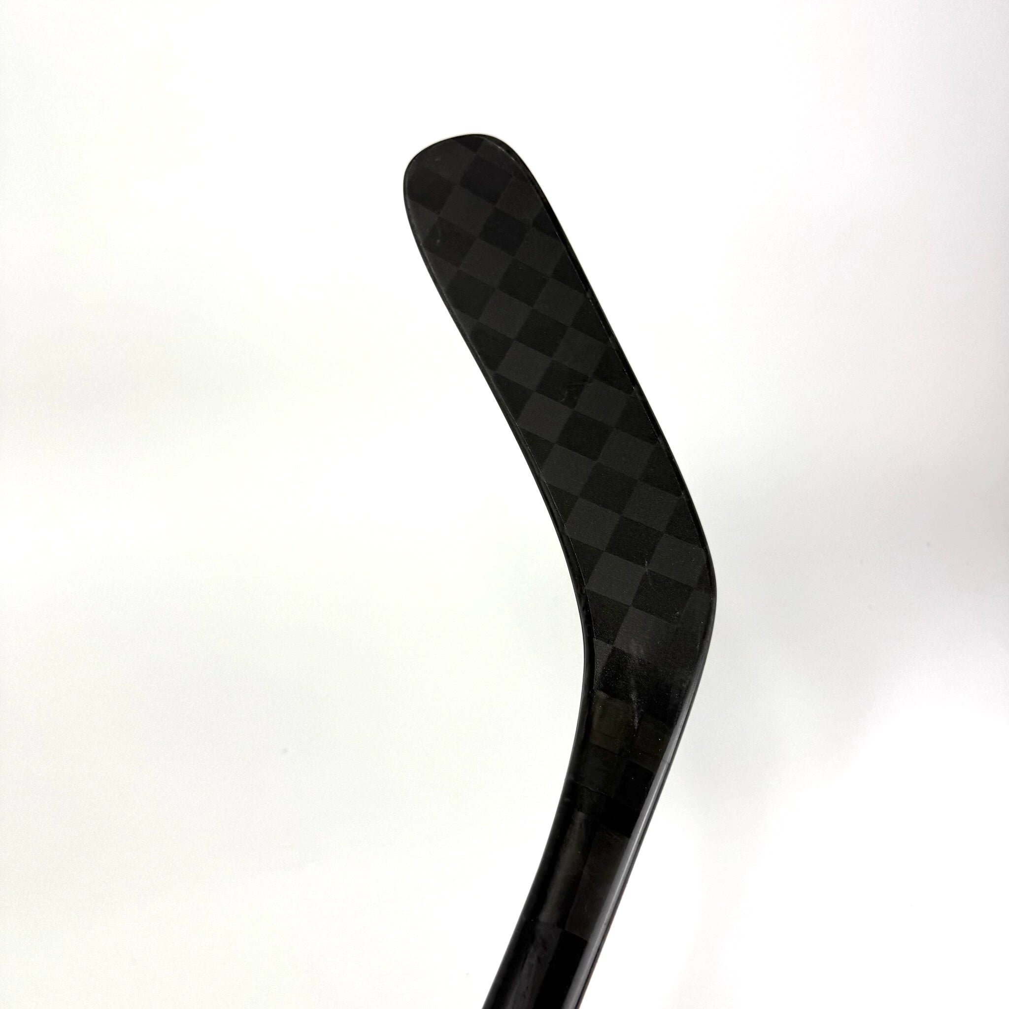 New Left Red Bauer Vapor Hyperlite 2 | 55 Flex P88 Curve Grip | R338 - Top Flight Hockey