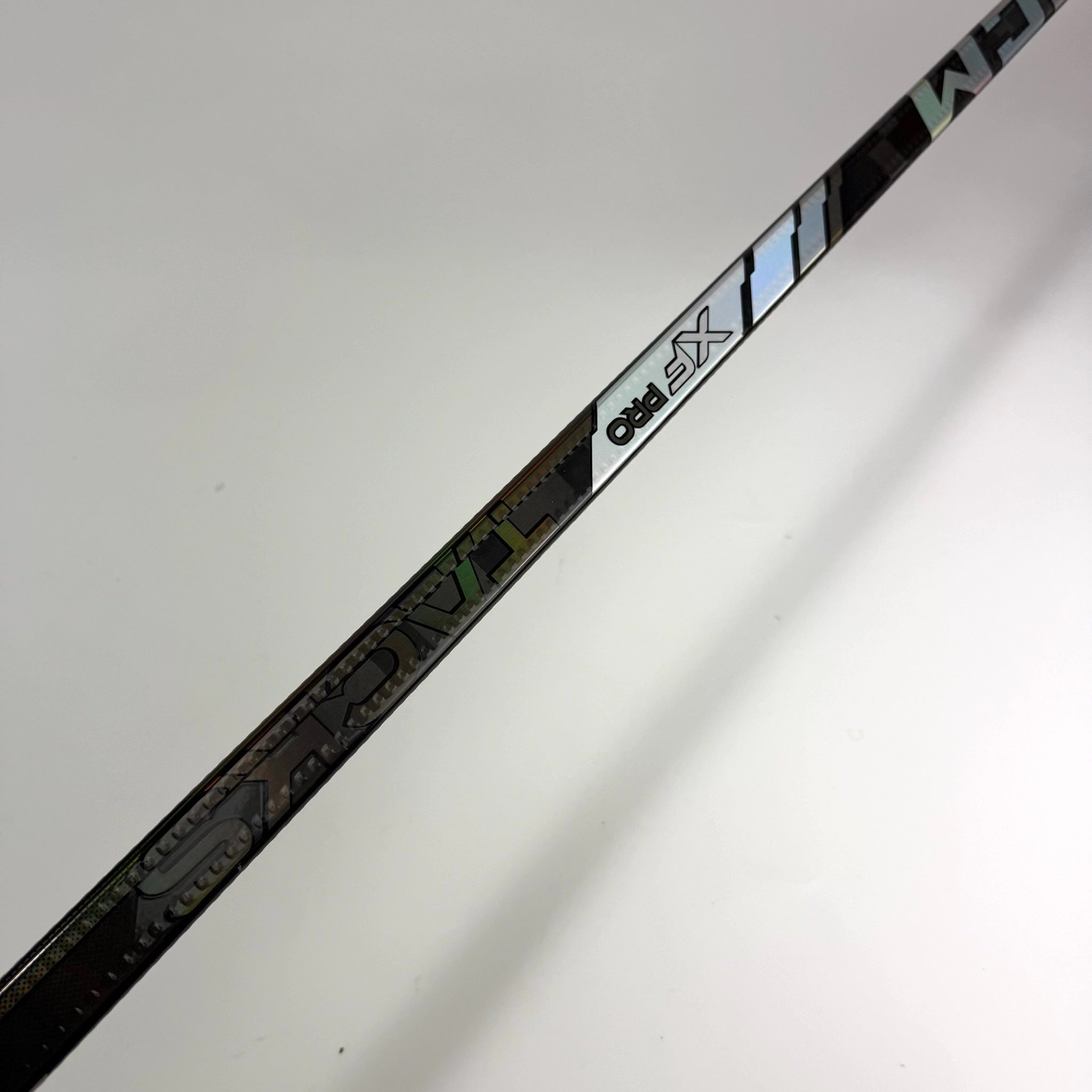 Used Right CCM Tacks XF Pro | 85 Flex Mackinnon Pro Curve Grip | F307 - Top Flight Hockey