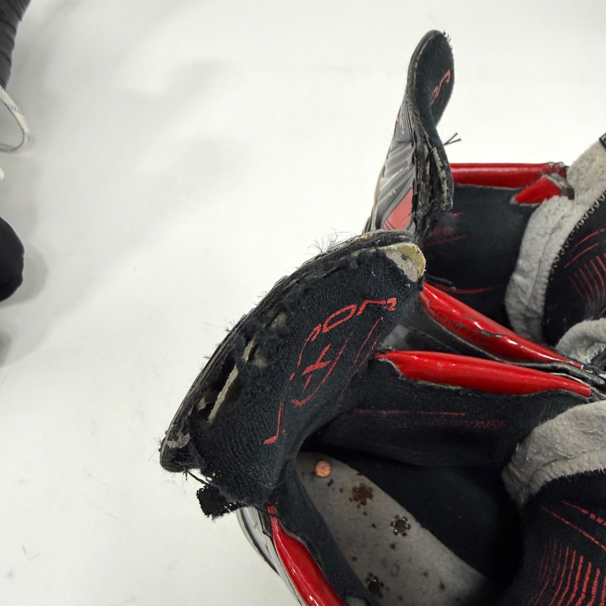Used Bauer Vapor 3X Skates | Size 8.5 Fit 2 | J420 - Top Flight Hockey