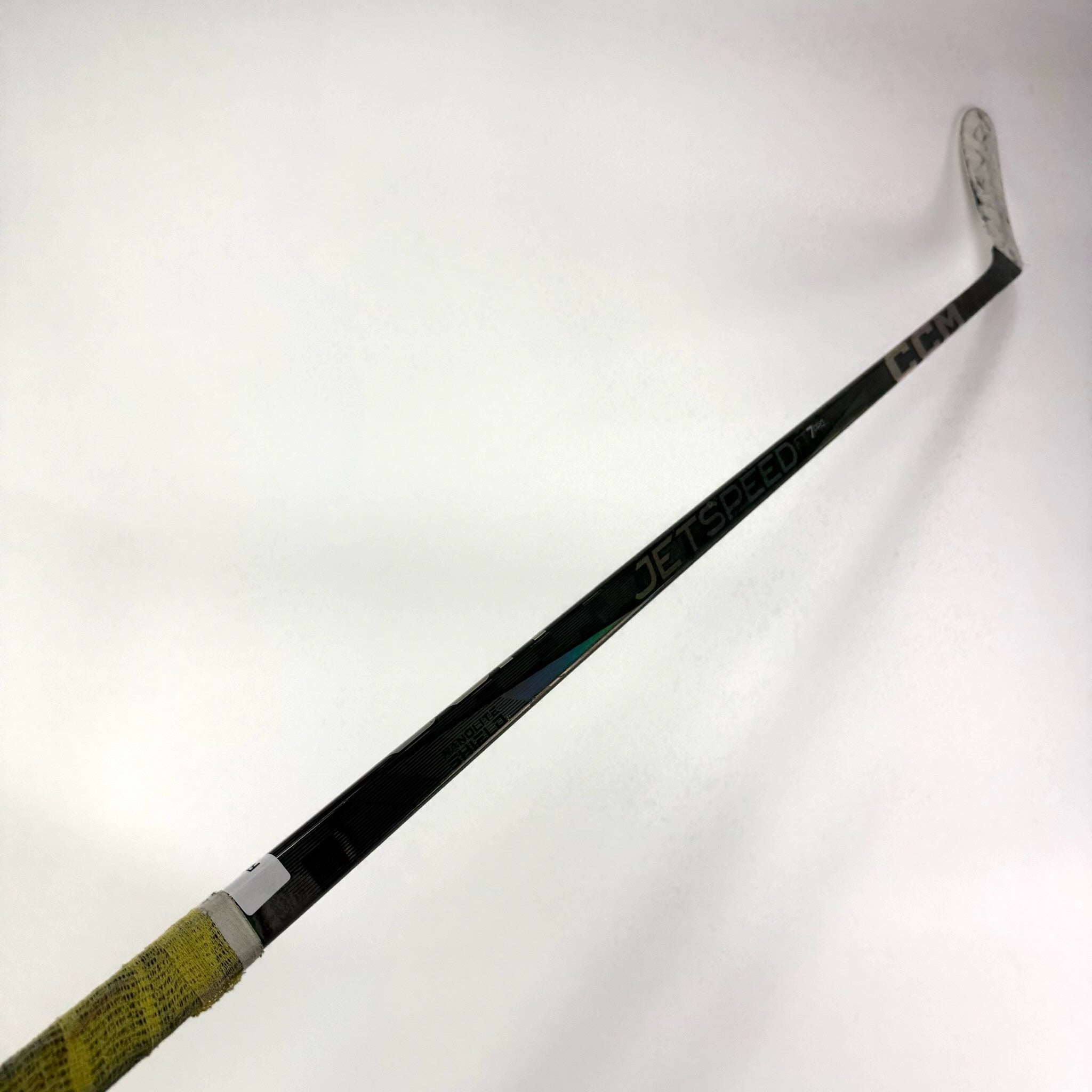Used Left Black CCM Jetspeed FT7 Pro | 80 Flex P28 Curve Grip | R817 - Top Flight Hockey