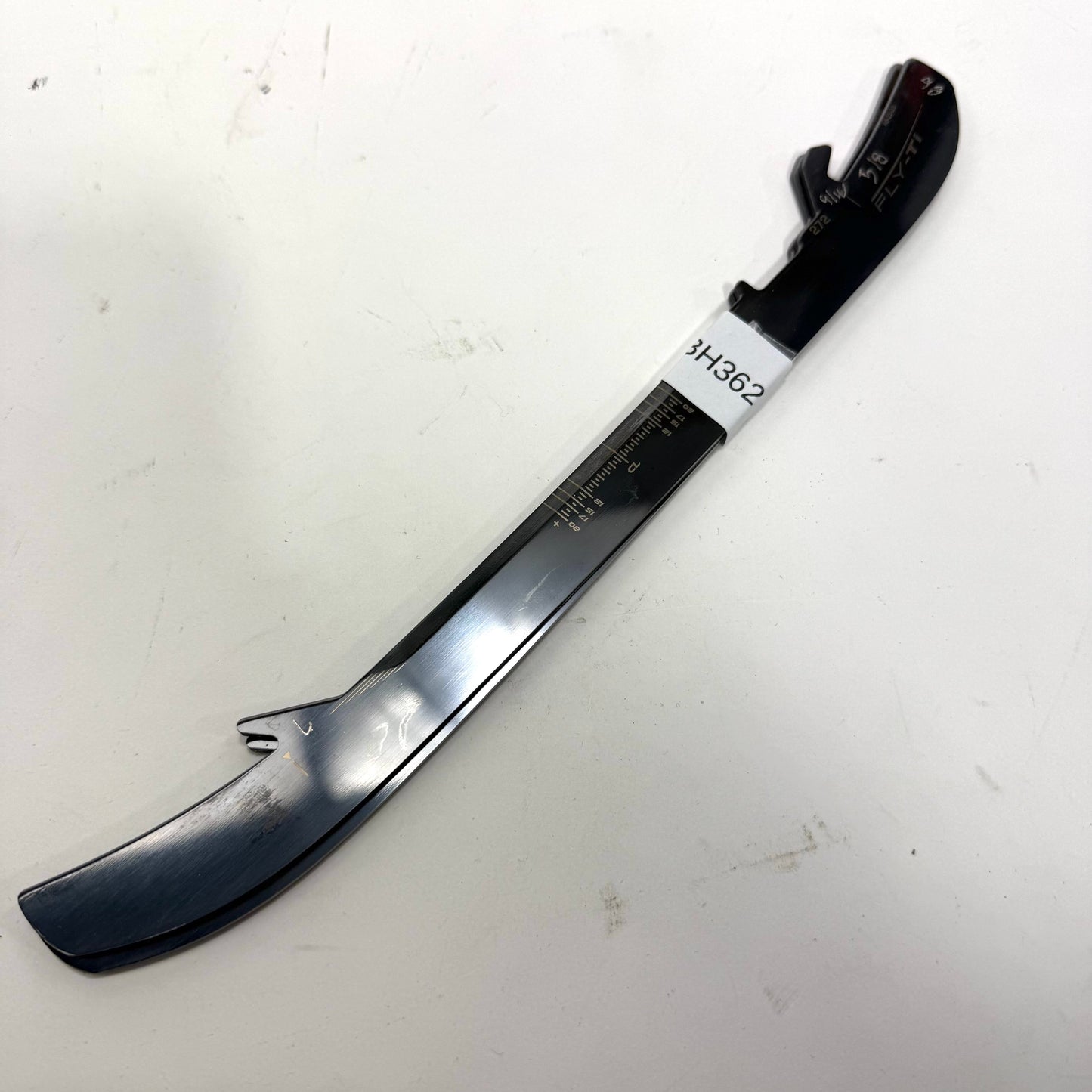 Used Bauer Fly-Ti Steel | 272mm | Chicago Blackhawks Connor Bedard #98 | BH362