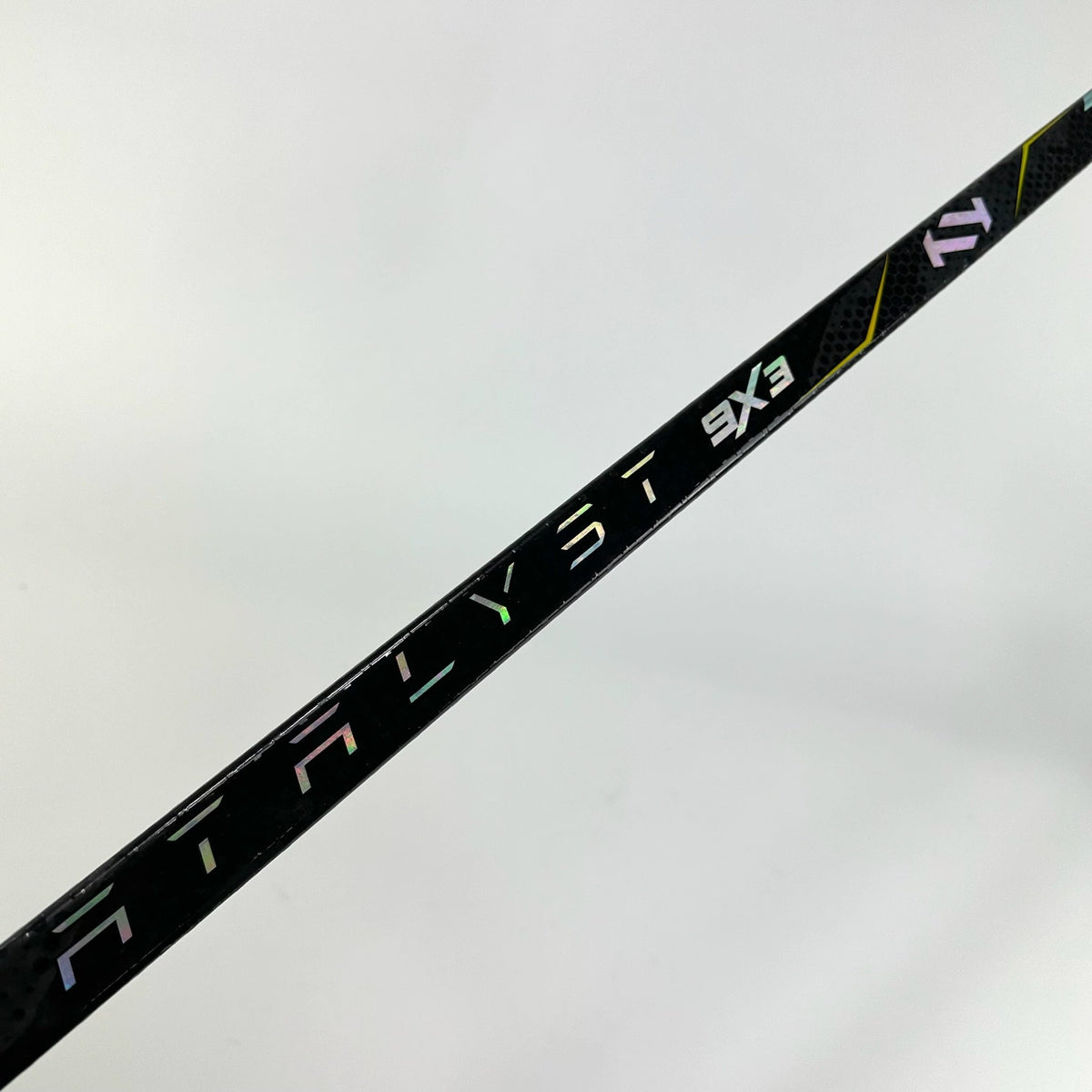 Used Left True Catalyst 9x3 | 95 Flex P19 Curve Grip | Carplad | K172 - Top Flight Hockey