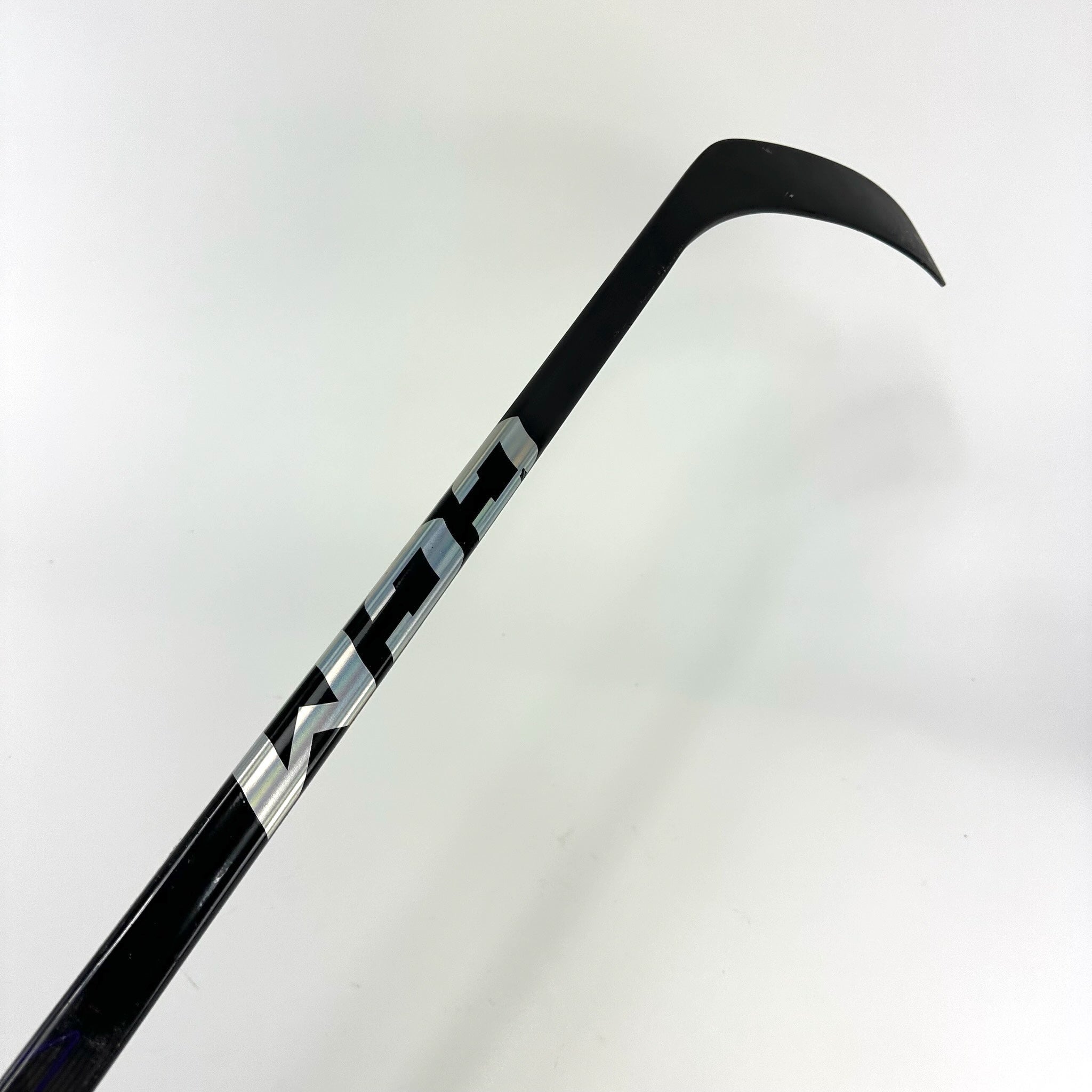 Used Left CCM Ribcore Trigger 7 Pro | 75 Flex P28 Curve Grip | K177