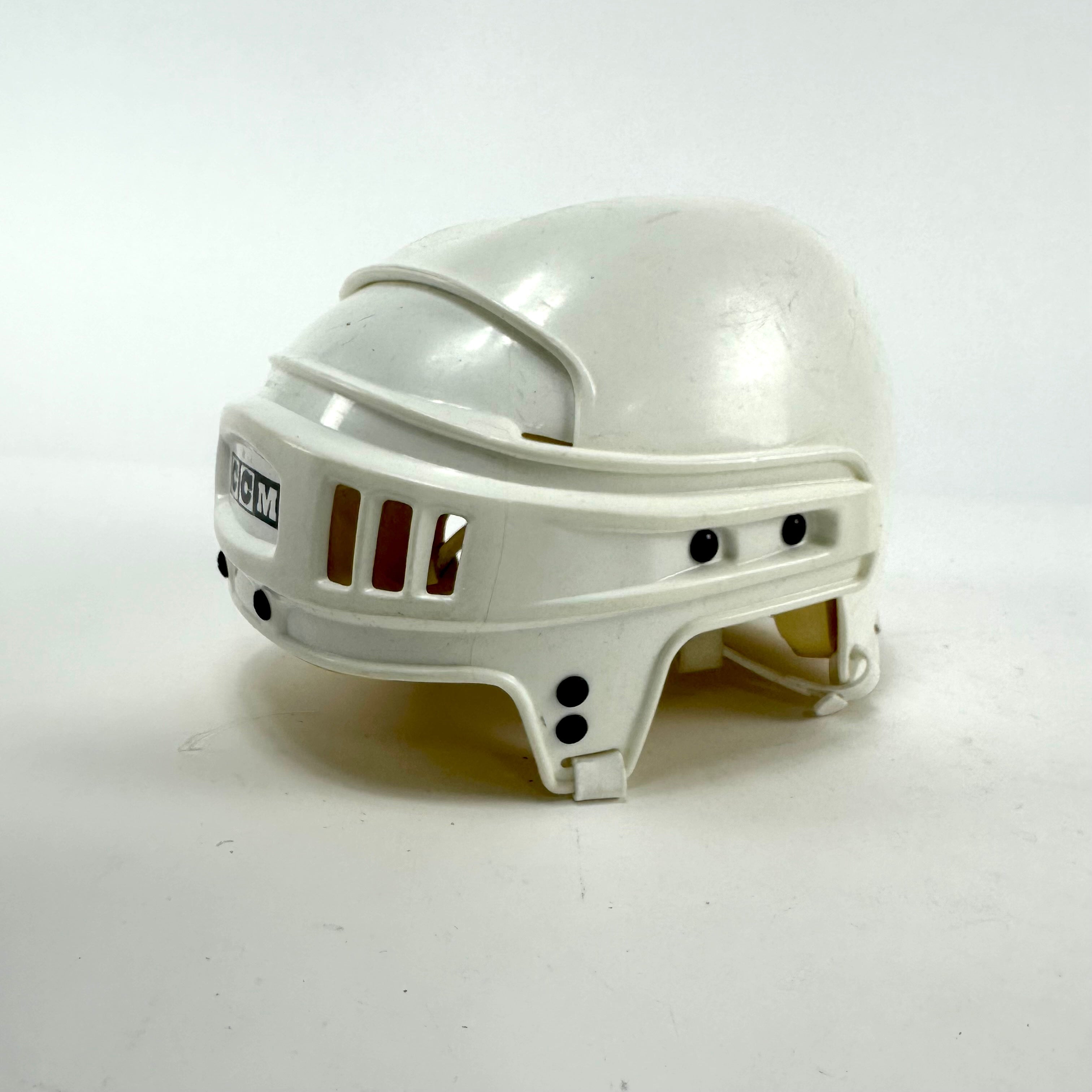 Used White CCM Tacks 652 Helmet | Medium | L318 - Top Flight Hockey