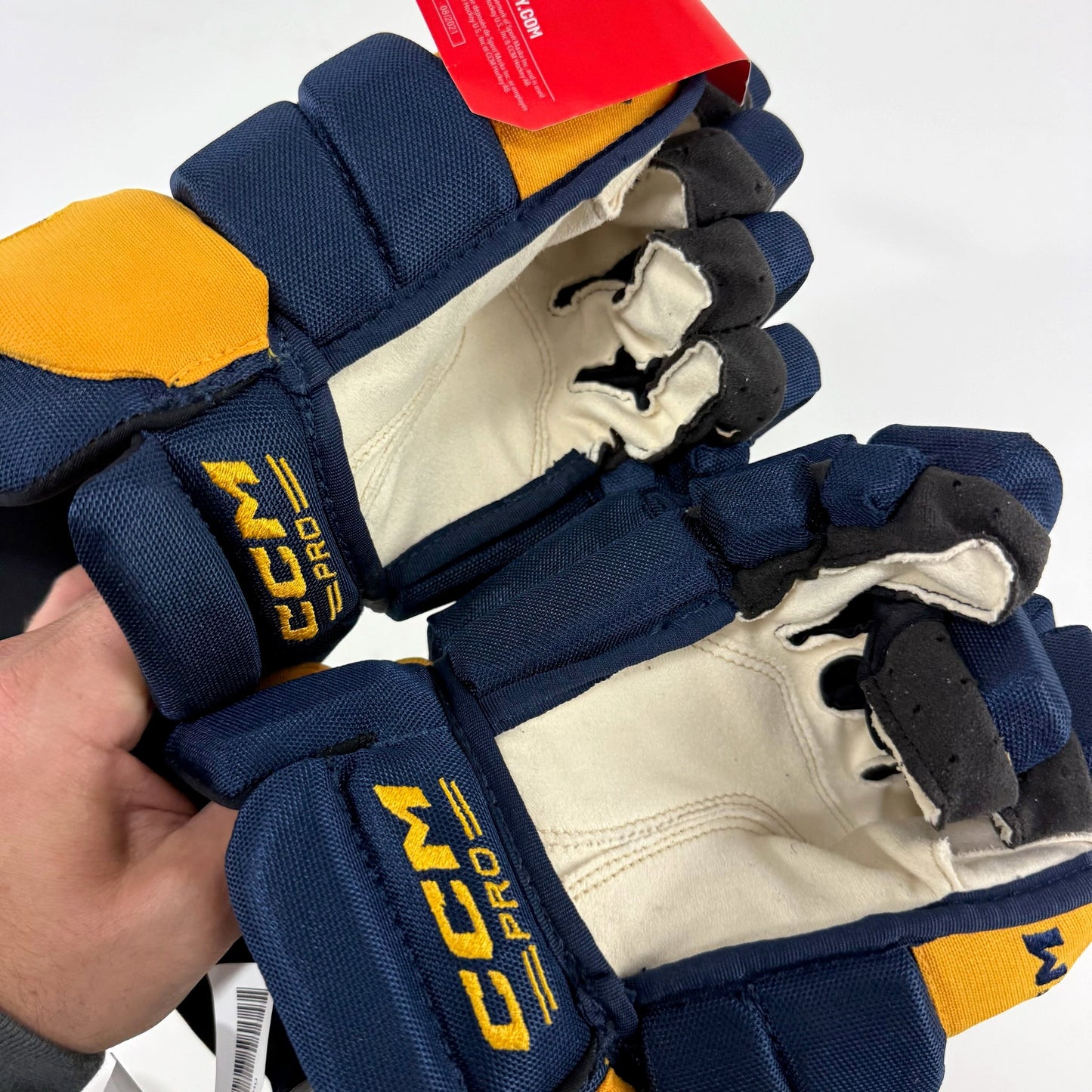 Brand New CCM HGTKPP Nashville Predators - 13" - CARRIER