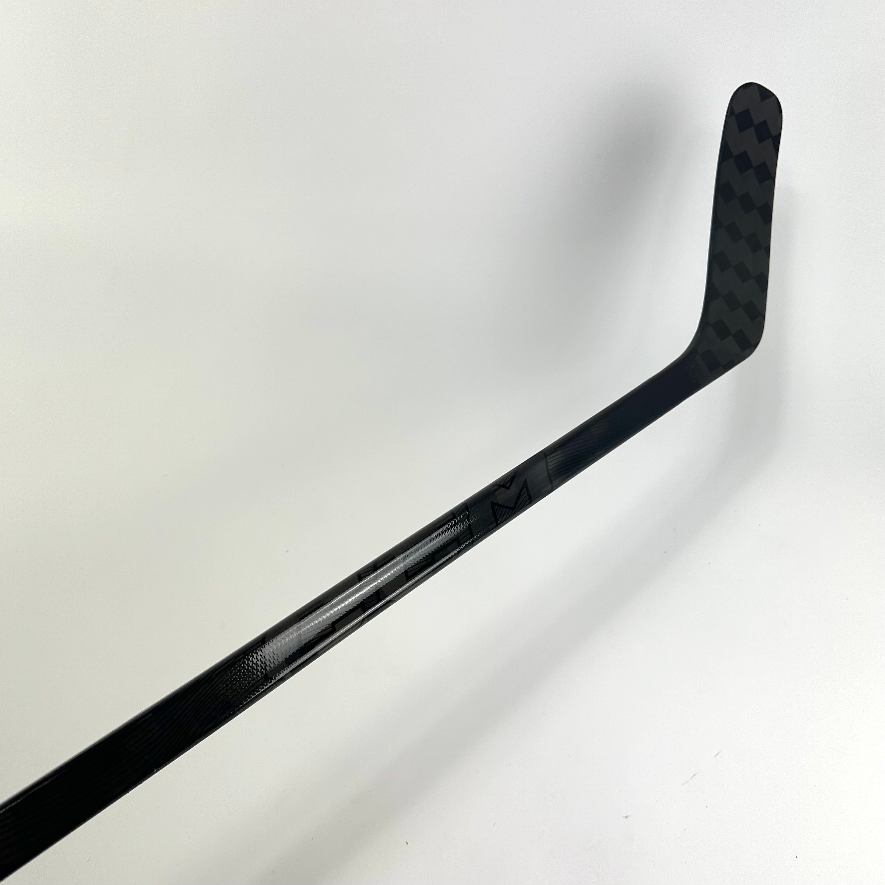 New Left CCM Ribcor Trigger 7 Pro | Custom P40 Curve 75 Flex Grip | Maceachern | M487