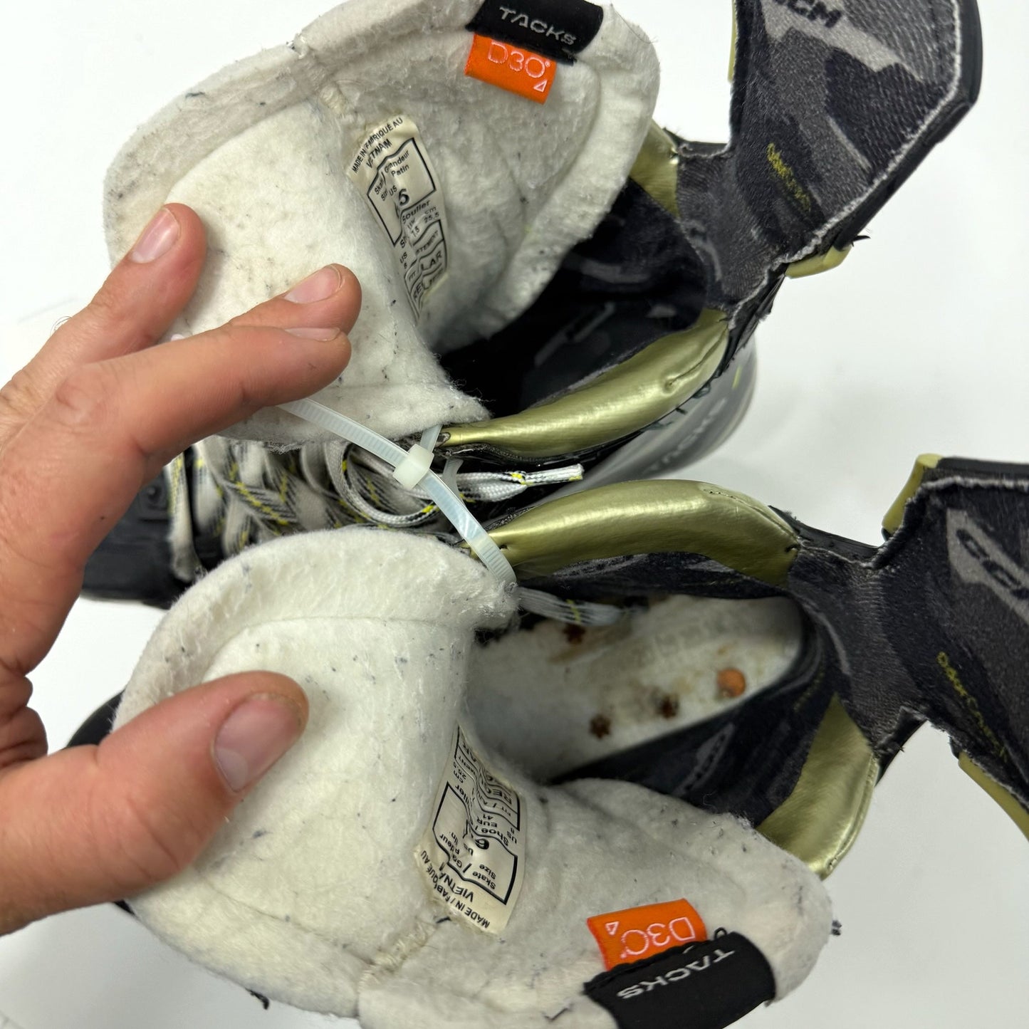 Used CCM Tacks ASV Skates | Size 6.5 R | J142