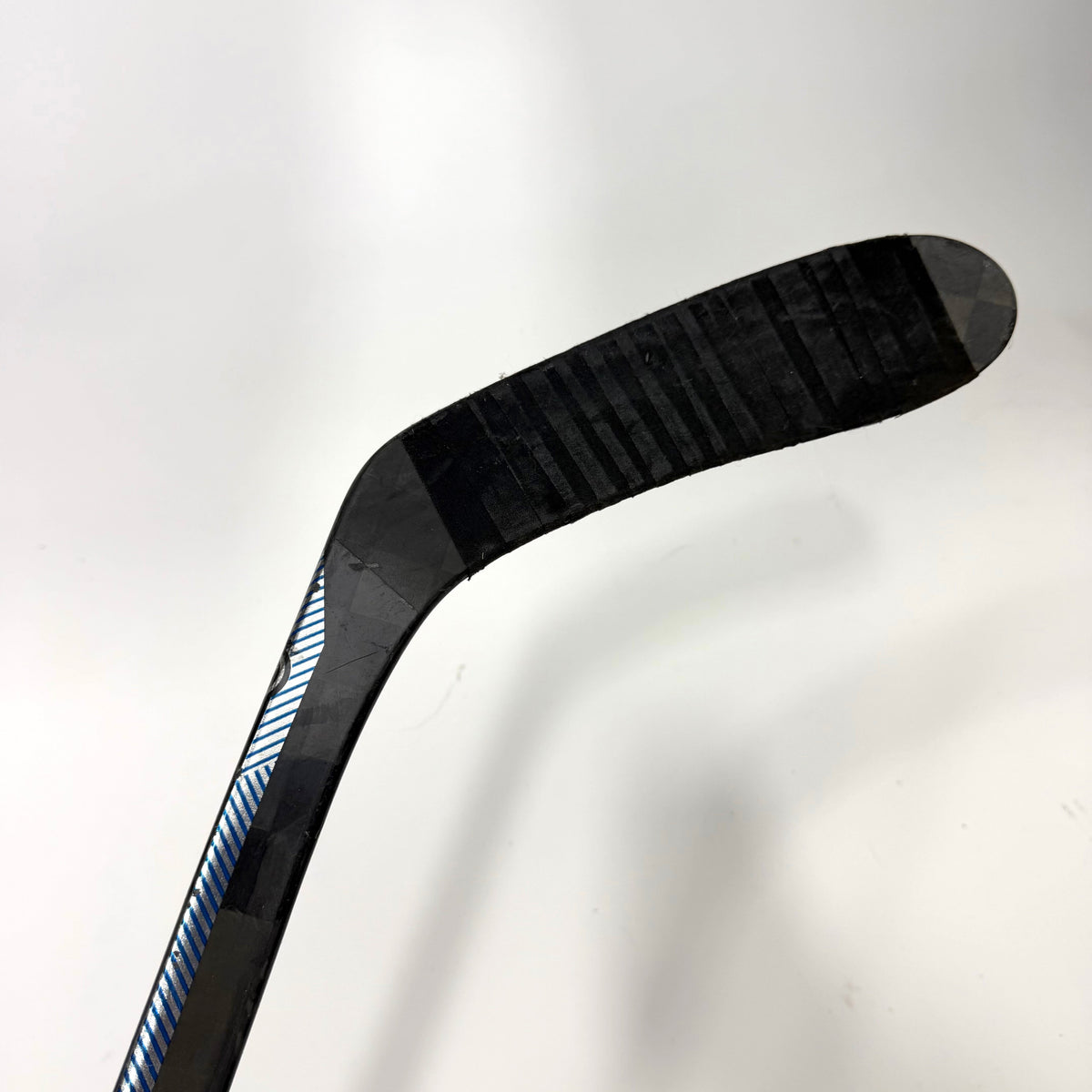Used Right Warrior Alpha LX Pro | 80 Flex P28 Curve Grip | AB182 - Top Flight Hockey