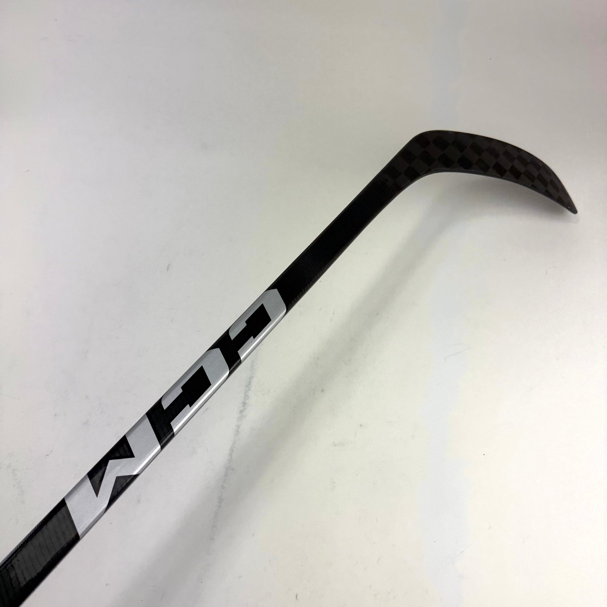 New Left CCM Jetspeed FT+ | 70 Flex P28 Curve Grip | J456 - Top Flight Hockey