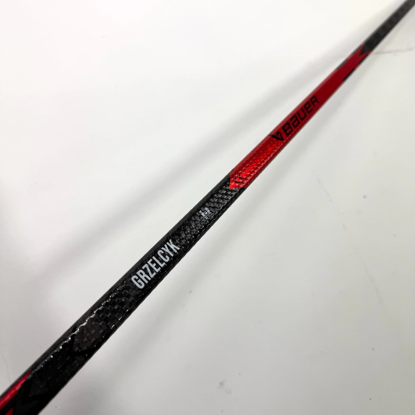 Used Left Red Bauer Pulse | 87 Flex P28 Curve Grip | Matt Gryzelcyk | BH135