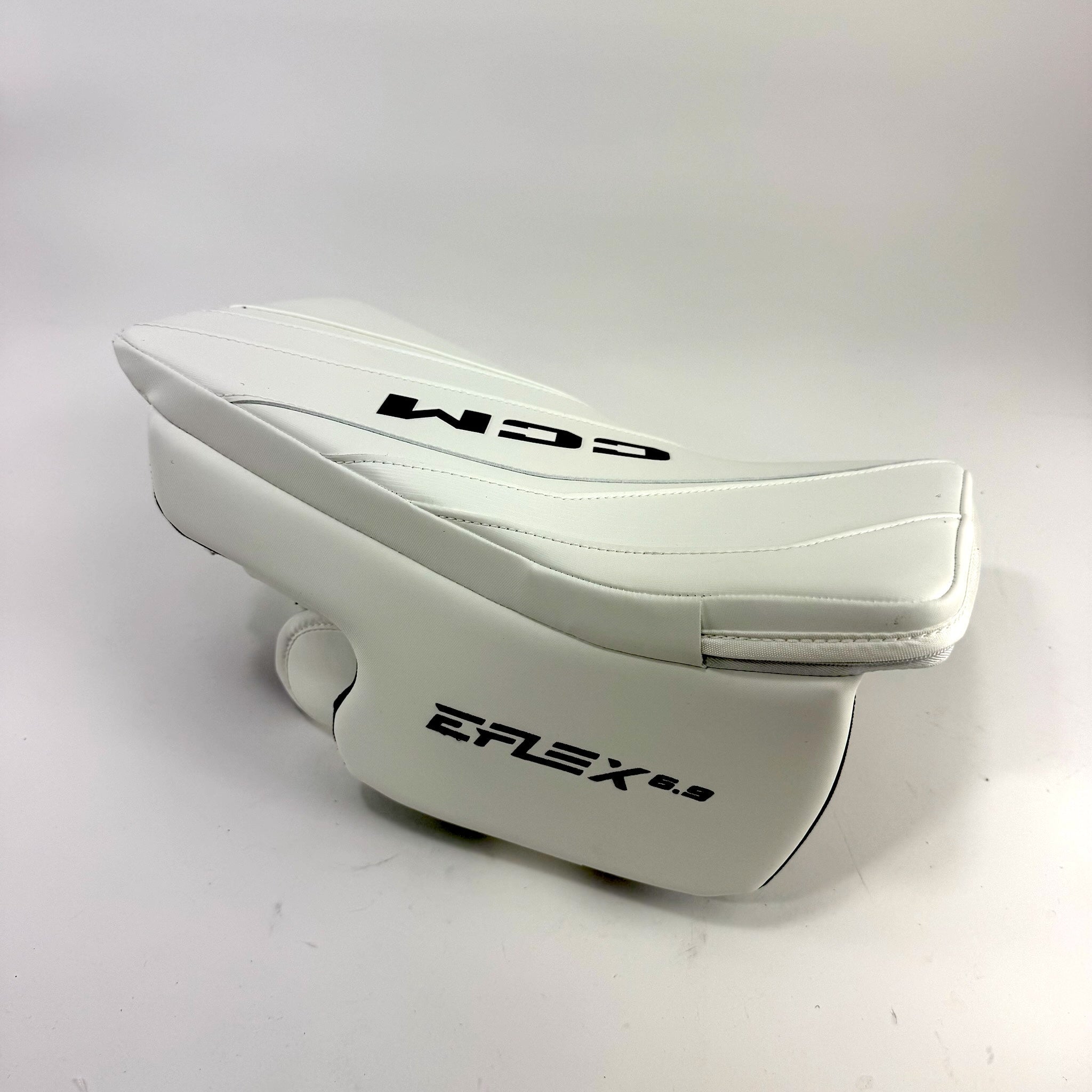 New White CCM E Flex 6.9 Goalie Blocker | Regular | Senior - Top Flight Hockey